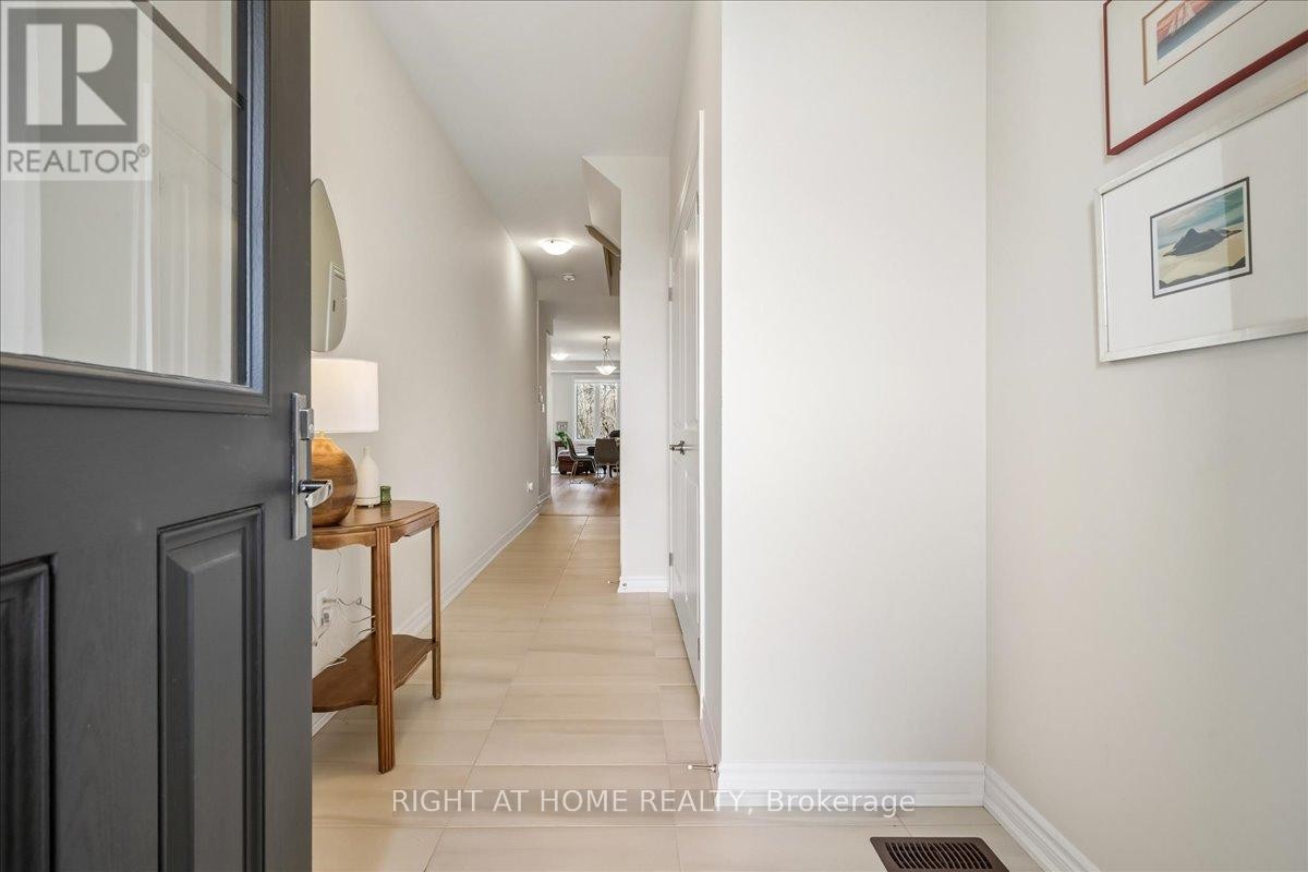 












2092 ELLERSTON COMMON

,
Burlington (Tyandaga),




Ontario
L7P0V6

