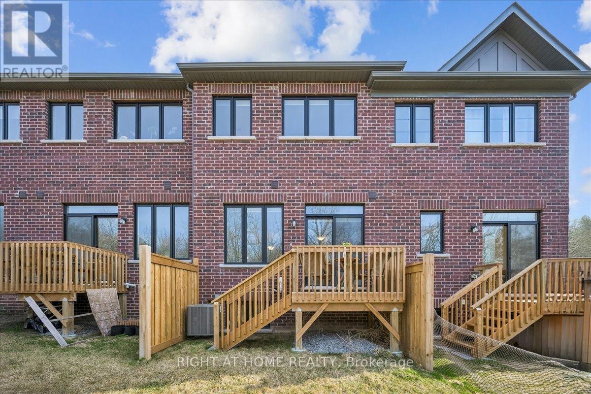 












2092 ELLERSTON COMMON

,
Burlington (Tyandaga),




Ontario
L7P0V6

