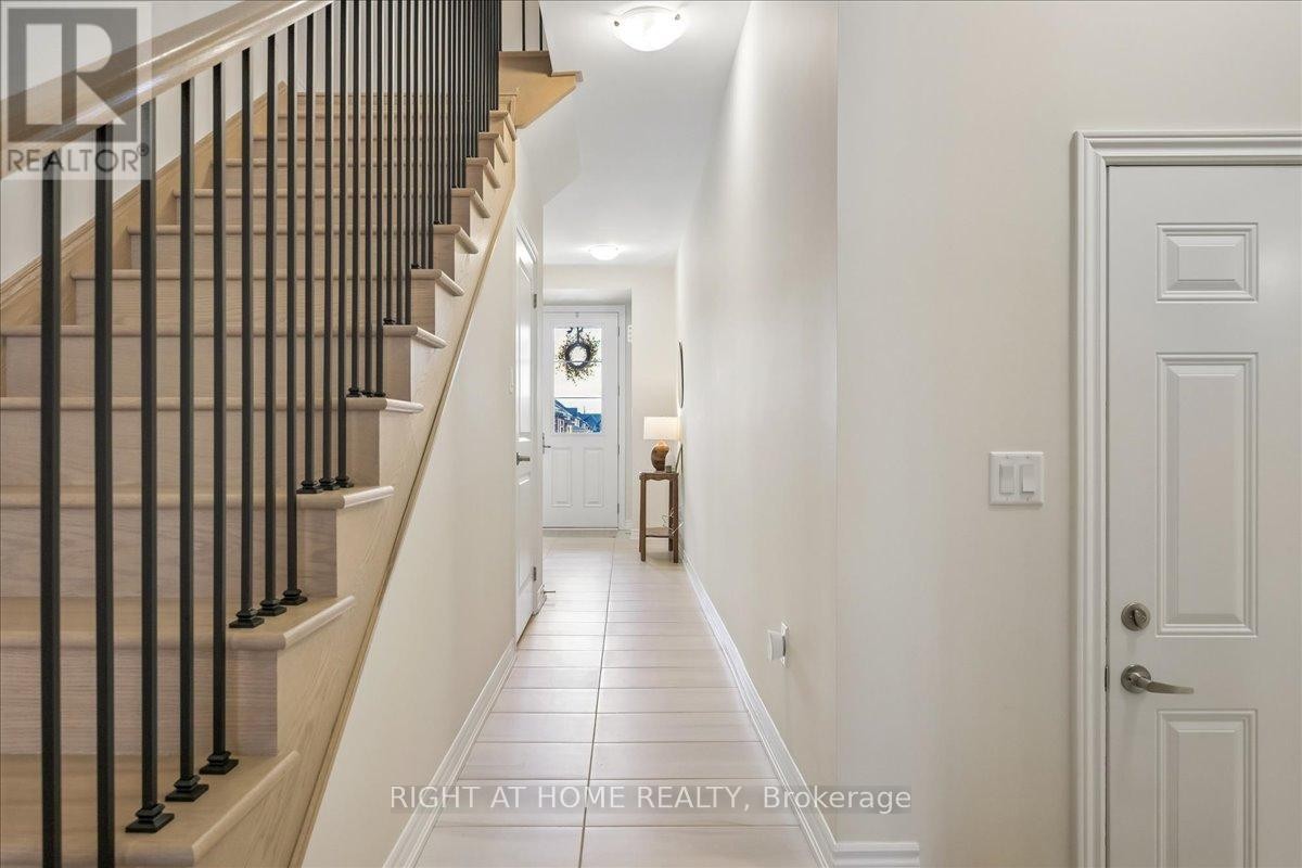 












2092 ELLERSTON COMMON

,
Burlington (Tyandaga),




Ontario
L7P0V6

