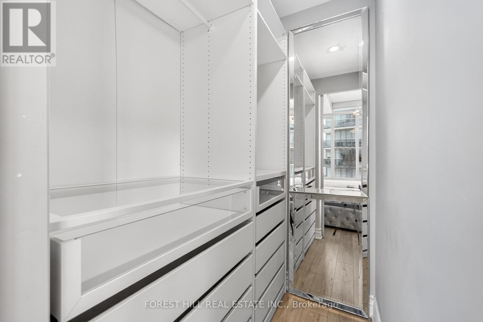 












509 - 88 PARK LAWN ROAD

,
Toronto (Mimico),




Ontario
M8Y0B5

