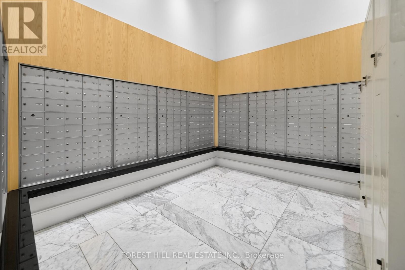 












509 - 88 PARK LAWN ROAD

,
Toronto (Mimico),




Ontario
M8Y0B5

