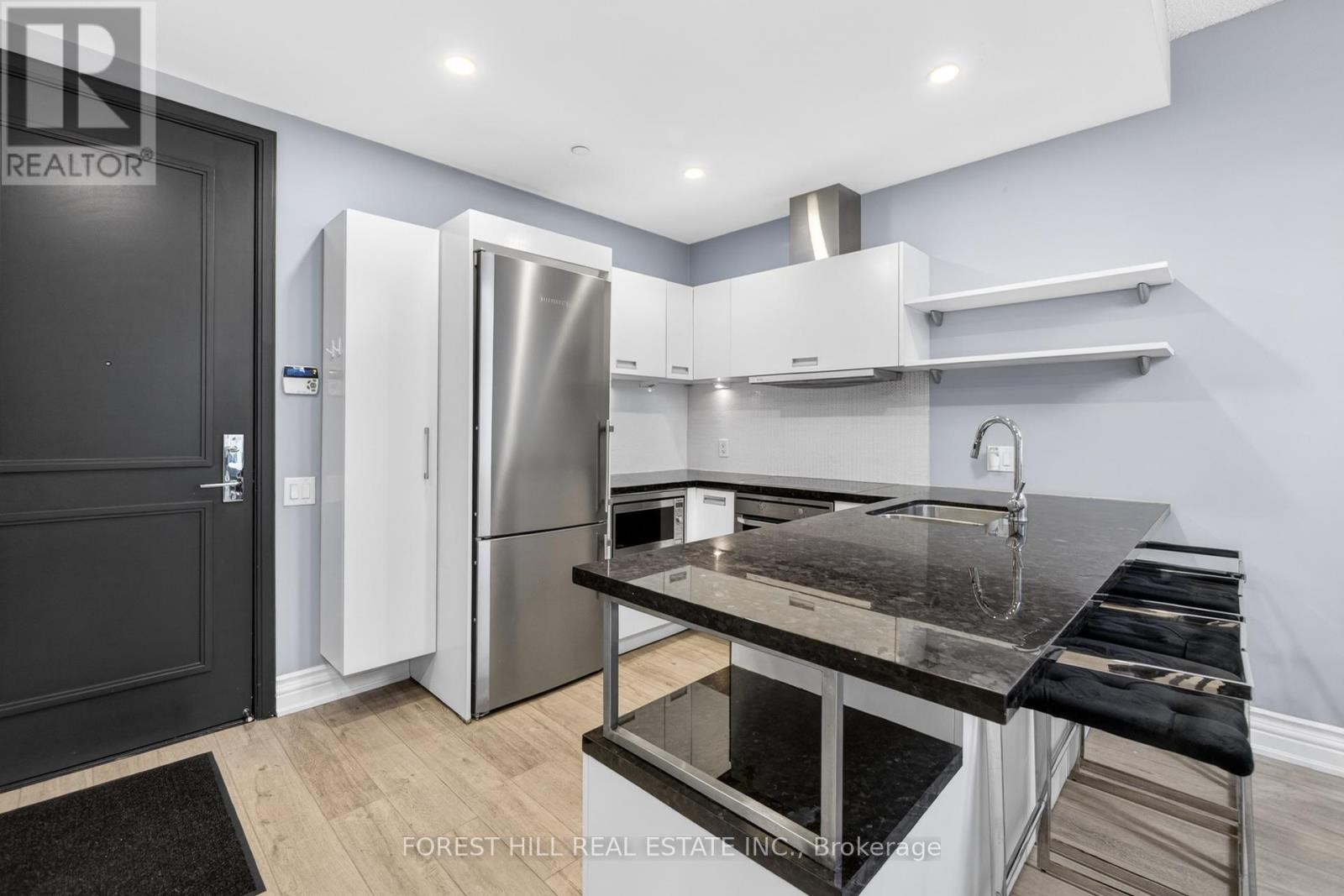 












509 - 88 PARK LAWN ROAD

,
Toronto (Mimico),




Ontario
M8Y0B5

