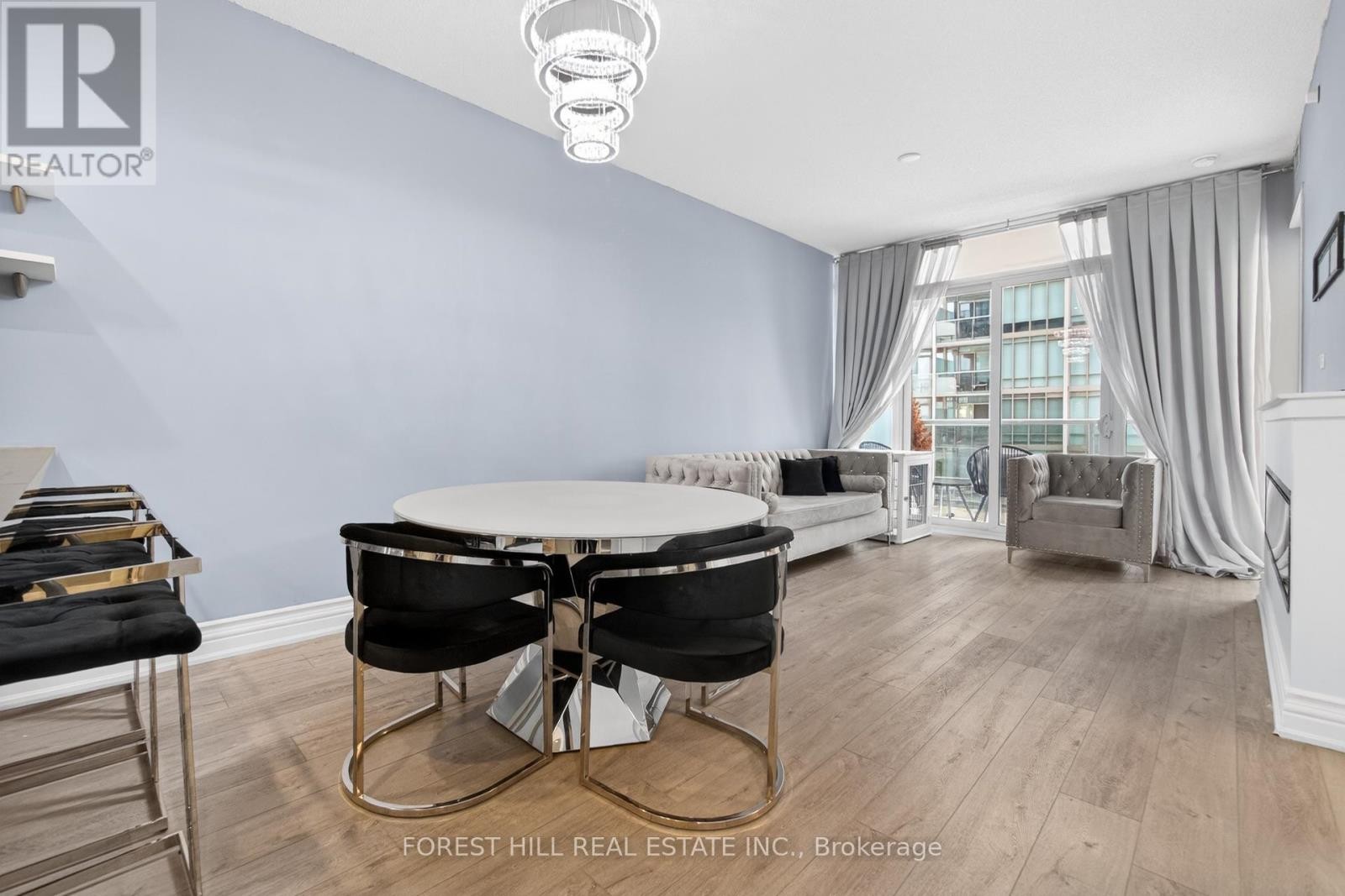 












509 - 88 PARK LAWN ROAD

,
Toronto (Mimico),




Ontario
M8Y0B5

