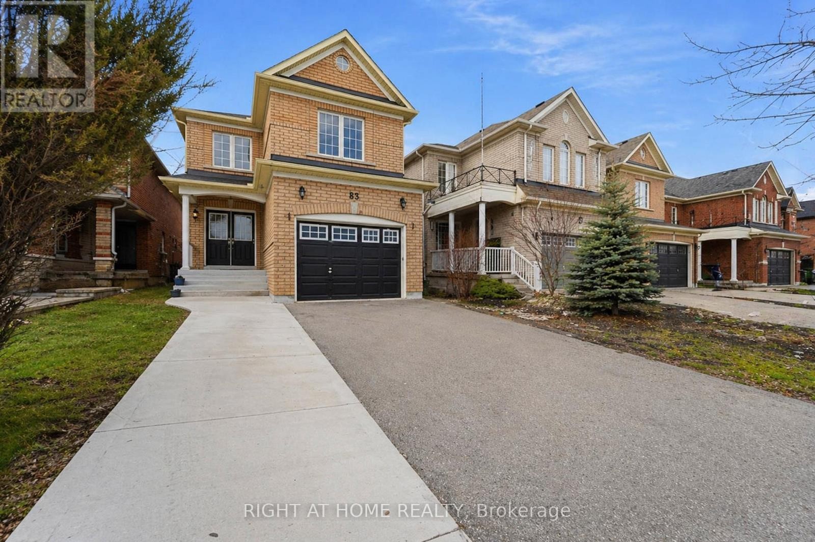 












83 HEADWATER ROAD

,
Caledon (Bolton West),




Ontario
L7E2W4

