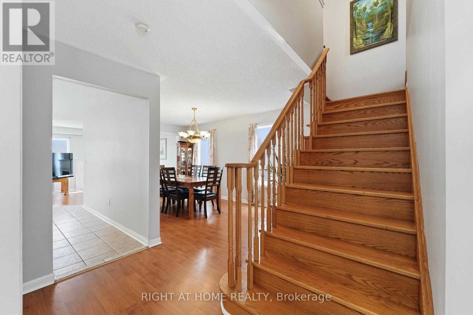 












83 HEADWATER ROAD

,
Caledon (Bolton West),




Ontario
L7E2W4


