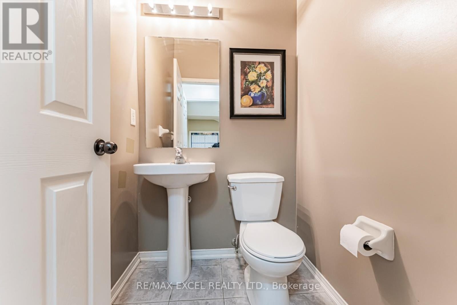 












98 GEORGIAN DRIVE

,
Oakville (RO River Oaks),




Ontario
L6H6V1

