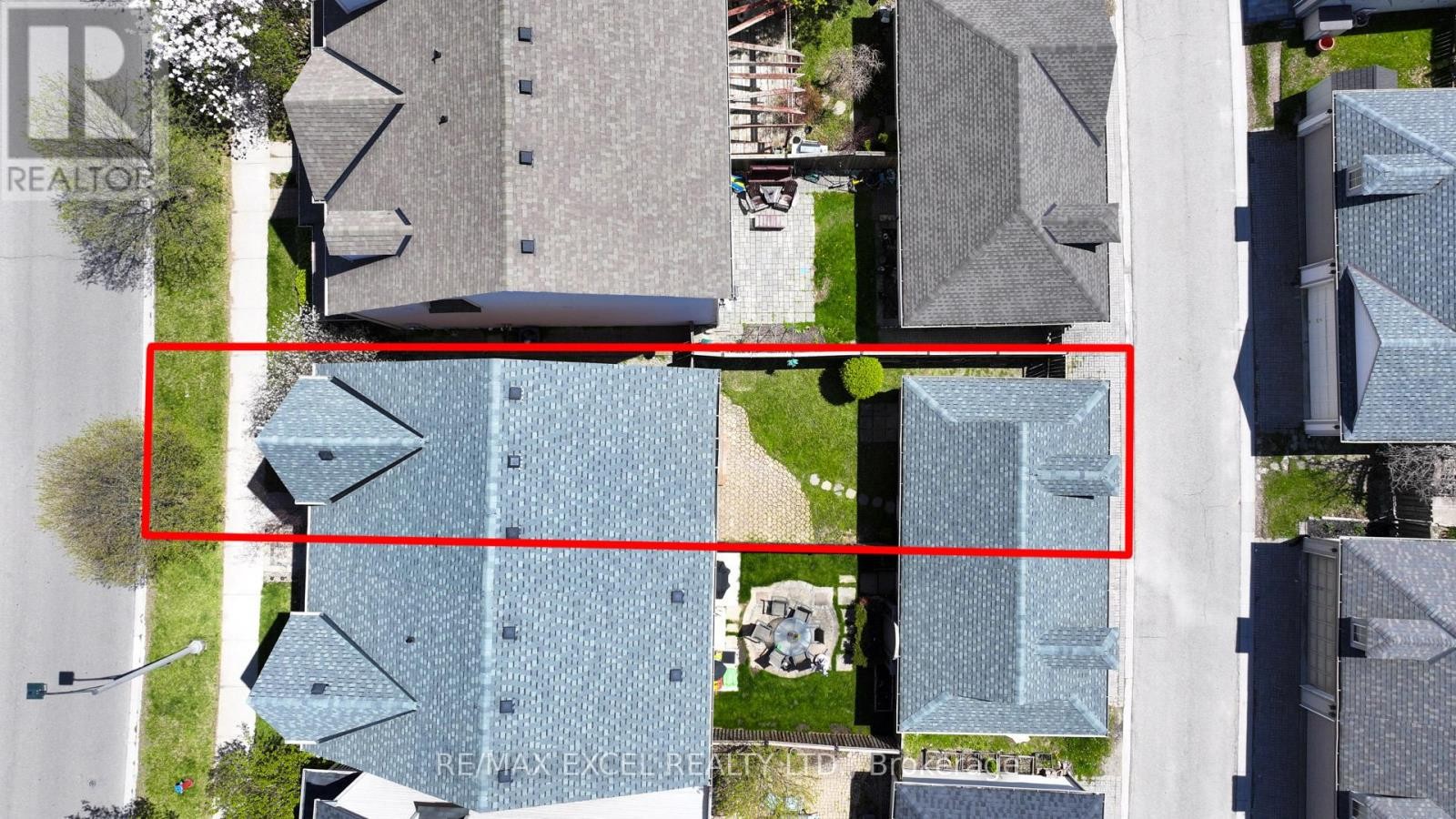 












98 GEORGIAN DRIVE

,
Oakville (RO River Oaks),




Ontario
L6H6V1


