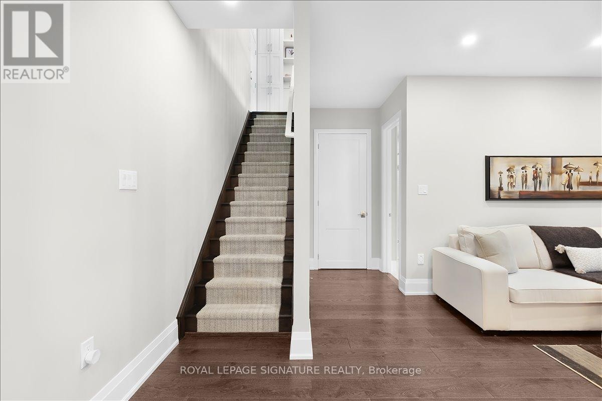 












19 - 3042 CREEKSHORE COMMON

,
Oakville (GO Glenorchy),




Ontario
L6M0Y6

