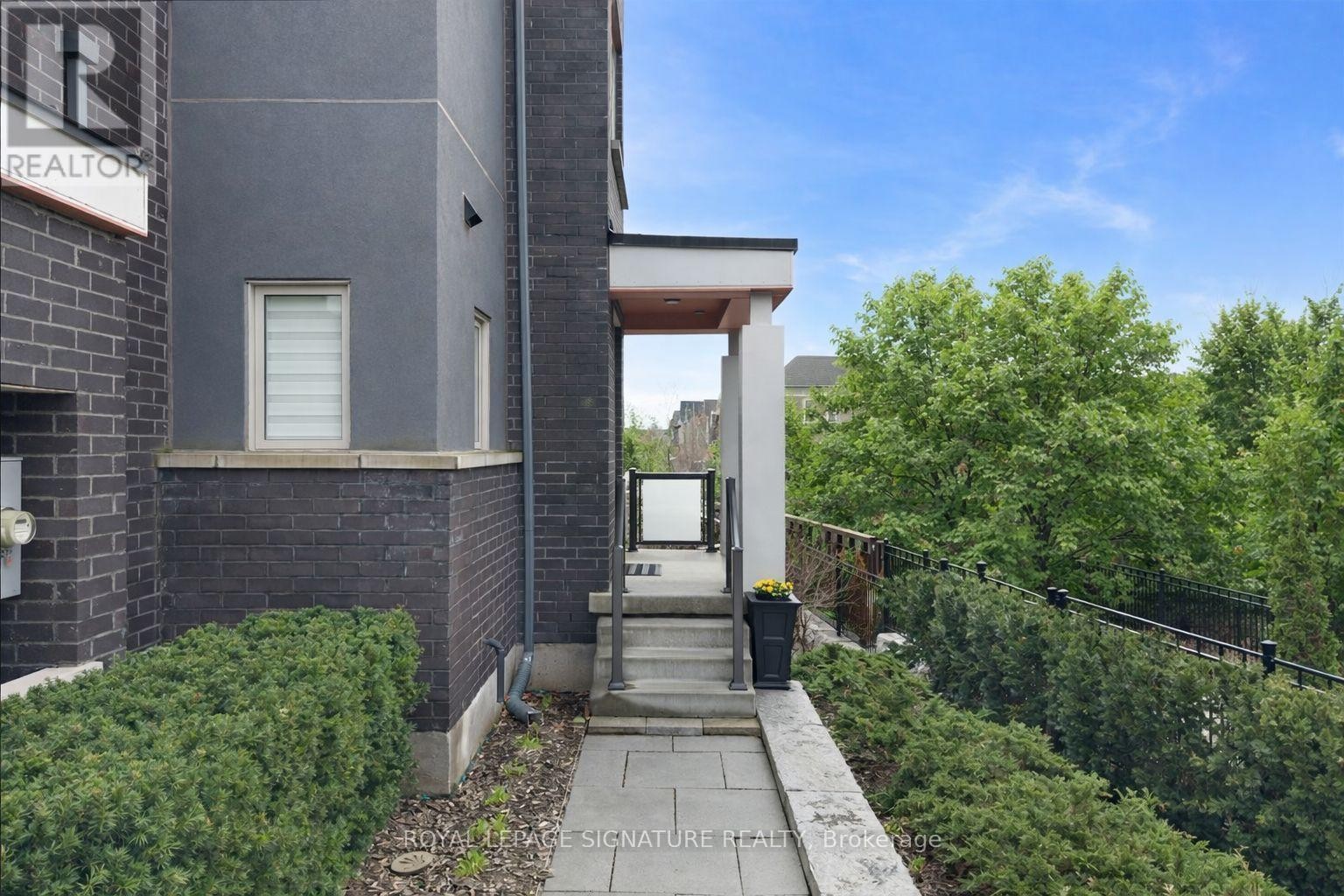 












19 - 3042 CREEKSHORE COMMON

,
Oakville (GO Glenorchy),




Ontario
L6M0Y6

