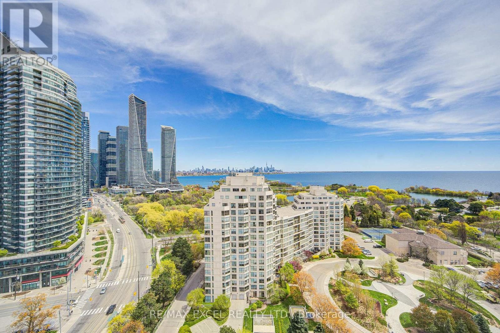 












2105 - 2269 LAKE SHORE BOULEVARD W

,
Toronto (Mimico),




Ontario
M8V3X6

