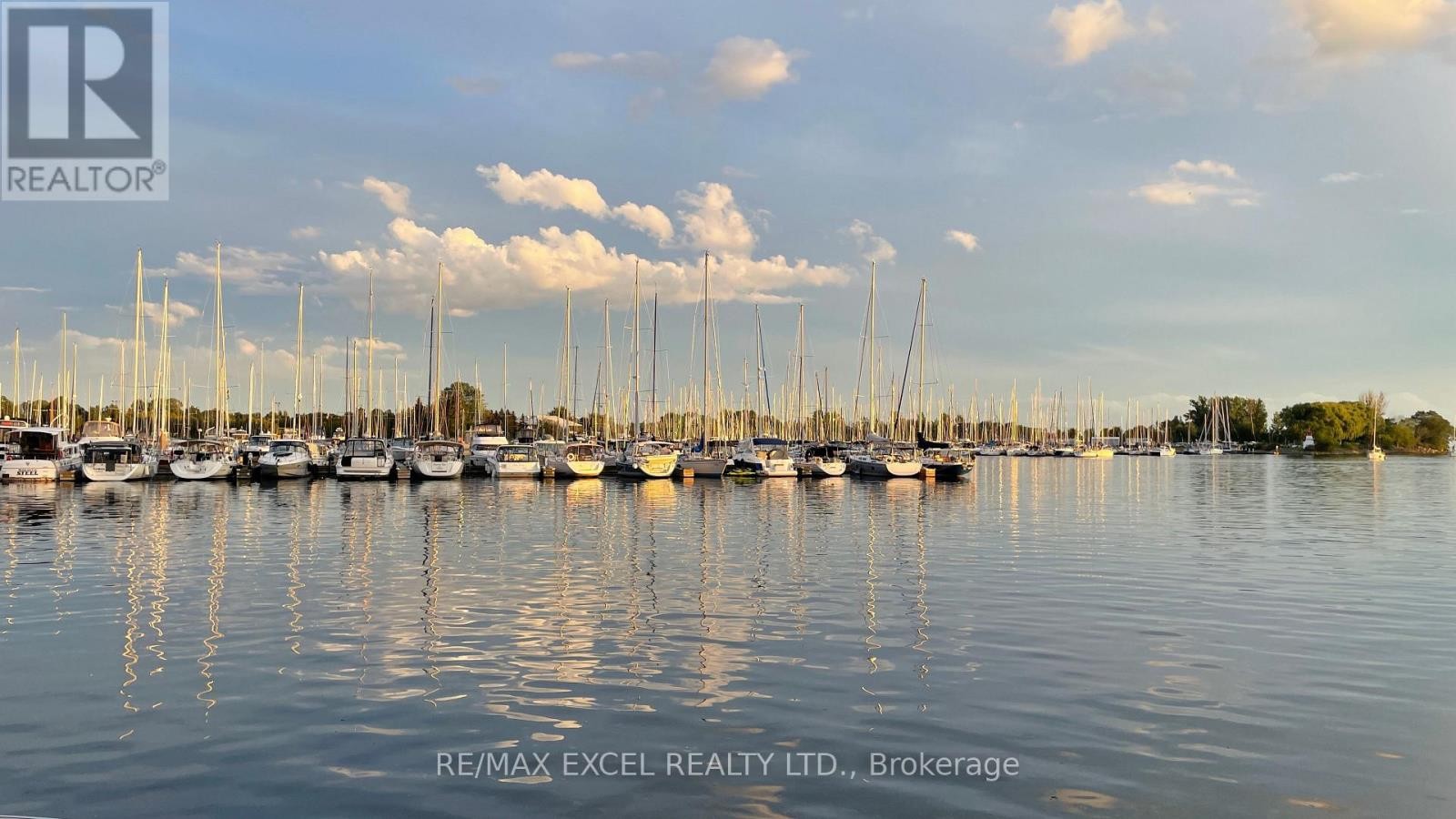












2105 - 2269 LAKE SHORE BOULEVARD W

,
Toronto (Mimico),




Ontario
M8V3X6

