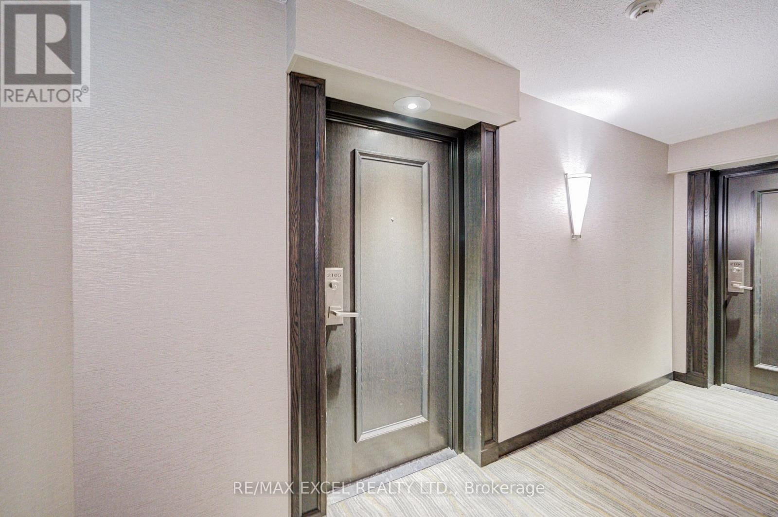 












2105 - 2269 LAKE SHORE BOULEVARD W

,
Toronto (Mimico),




Ontario
M8V3X6

