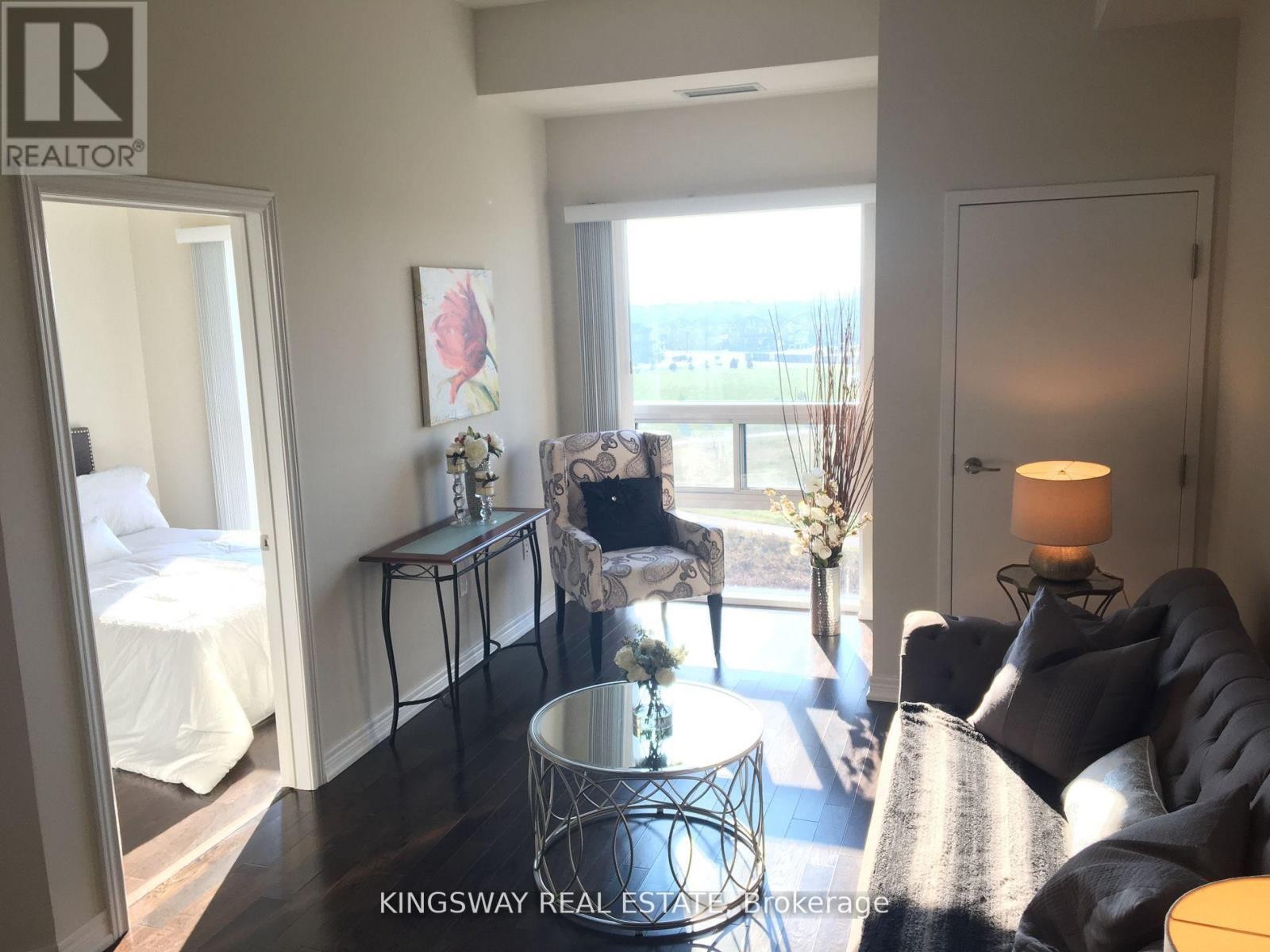 












608 - 1419 COSTIGAN ROAD

,
Milton (CL Clarke),




Ontario
L9T0Y7

