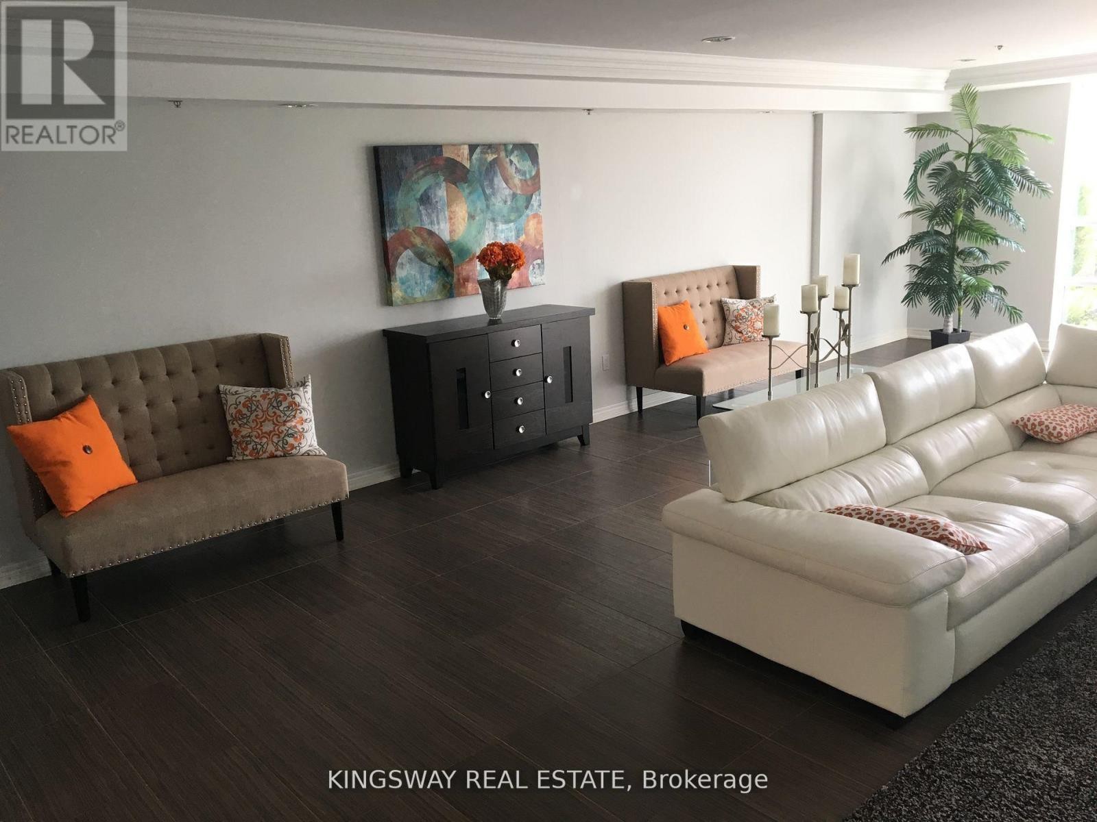 












608 - 1419 COSTIGAN ROAD

,
Milton (CL Clarke),




Ontario
L9T0Y7


