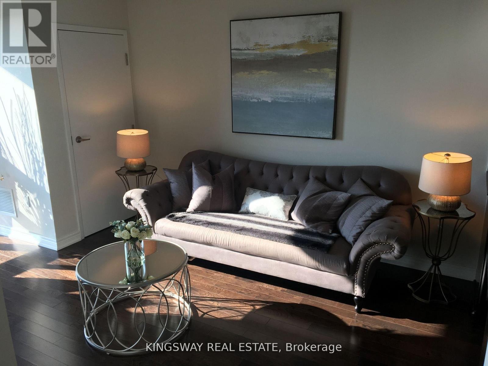












608 - 1419 COSTIGAN ROAD

,
Milton (CL Clarke),




Ontario
L9T0Y7

