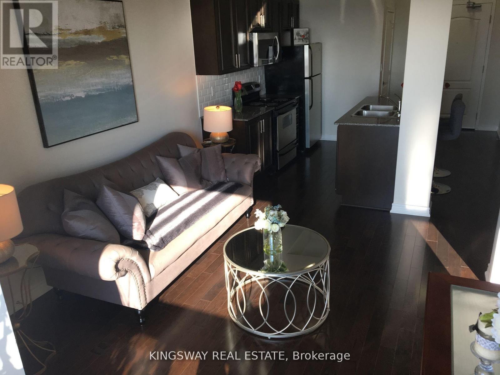 












608 - 1419 COSTIGAN ROAD

,
Milton (CL Clarke),




Ontario
L9T0Y7

