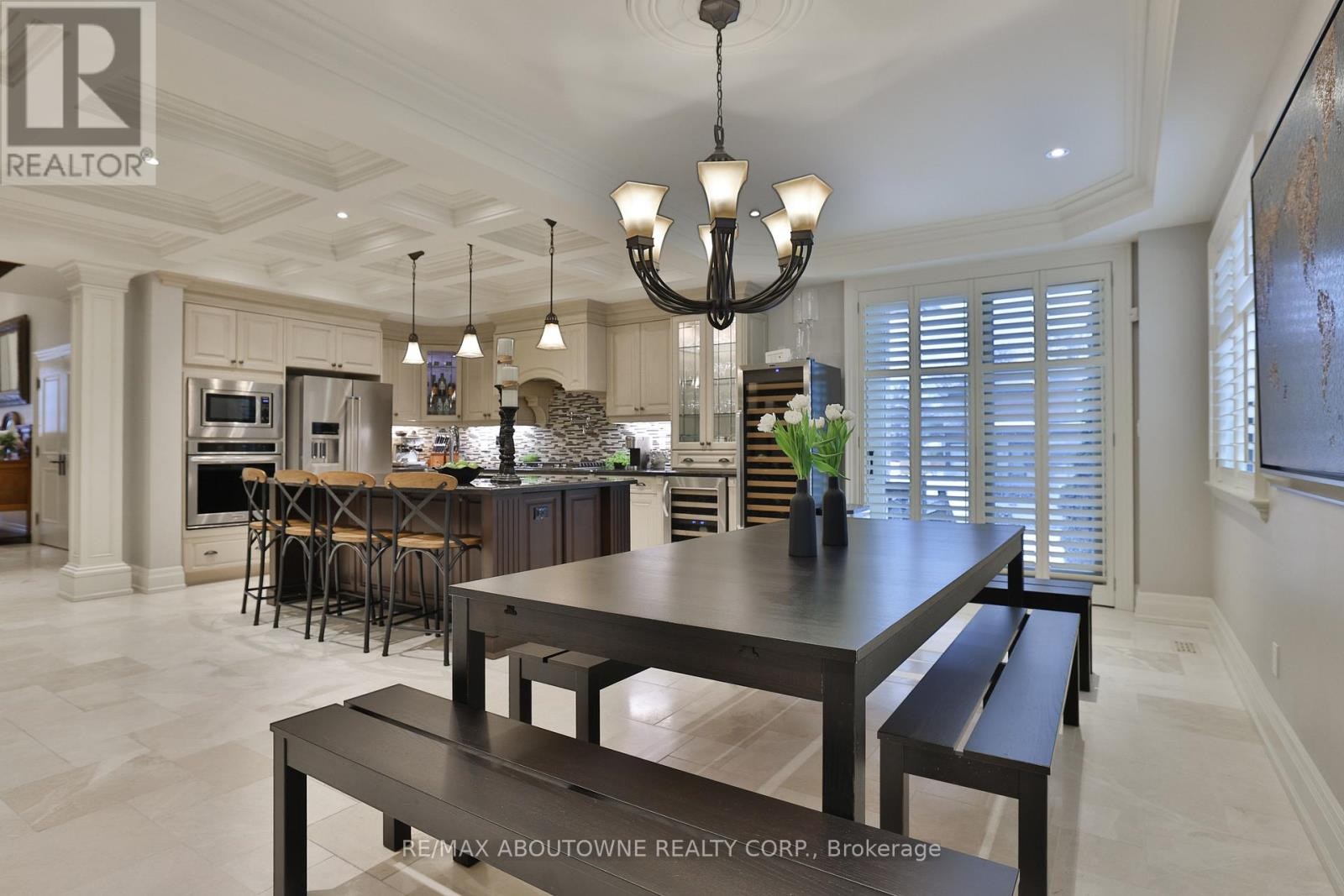 












390 SEATON DRIVE

,
Oakville (WO West),




Ontario
L6L3Y2

