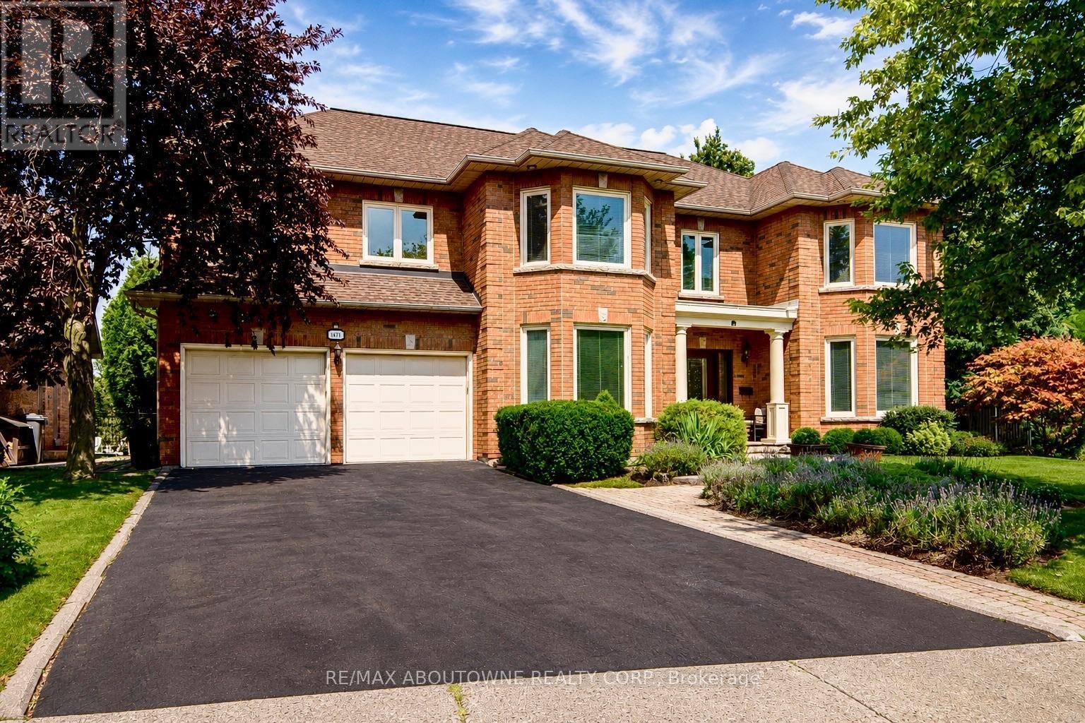 












1471 THE LINKS DRIVE

,
Oakville (GA Glen Abbey),




Ontario
L6M2P2

