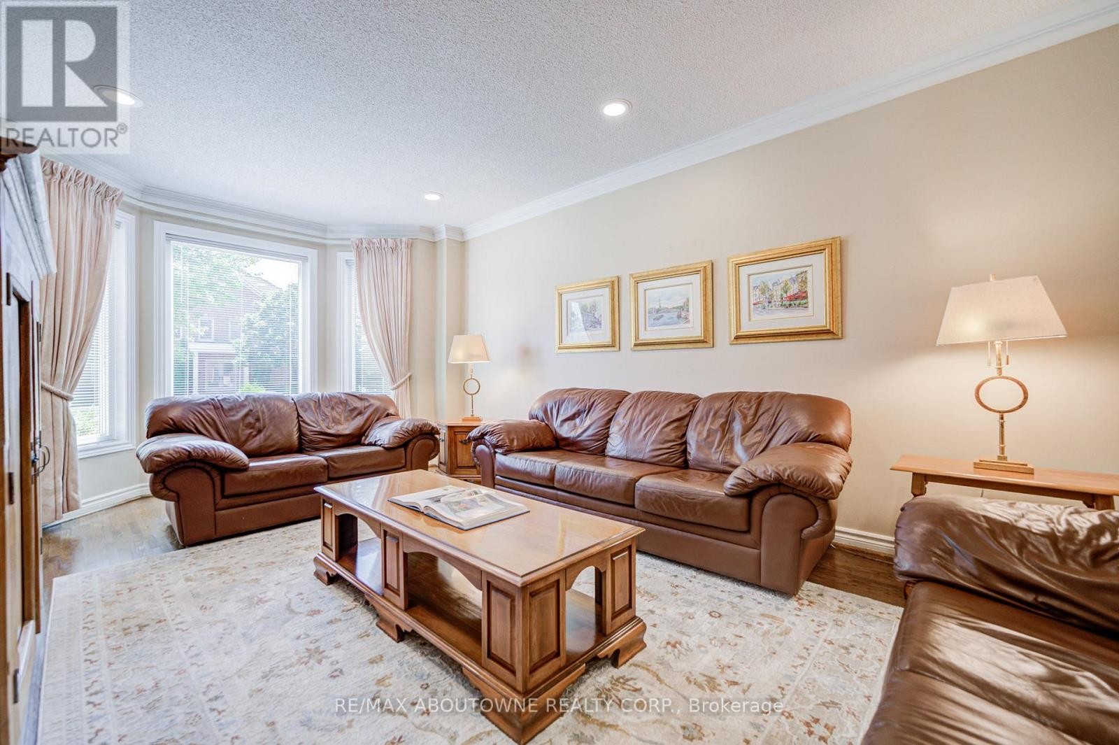 












1471 THE LINKS DRIVE

,
Oakville (GA Glen Abbey),




Ontario
L6M2P2

