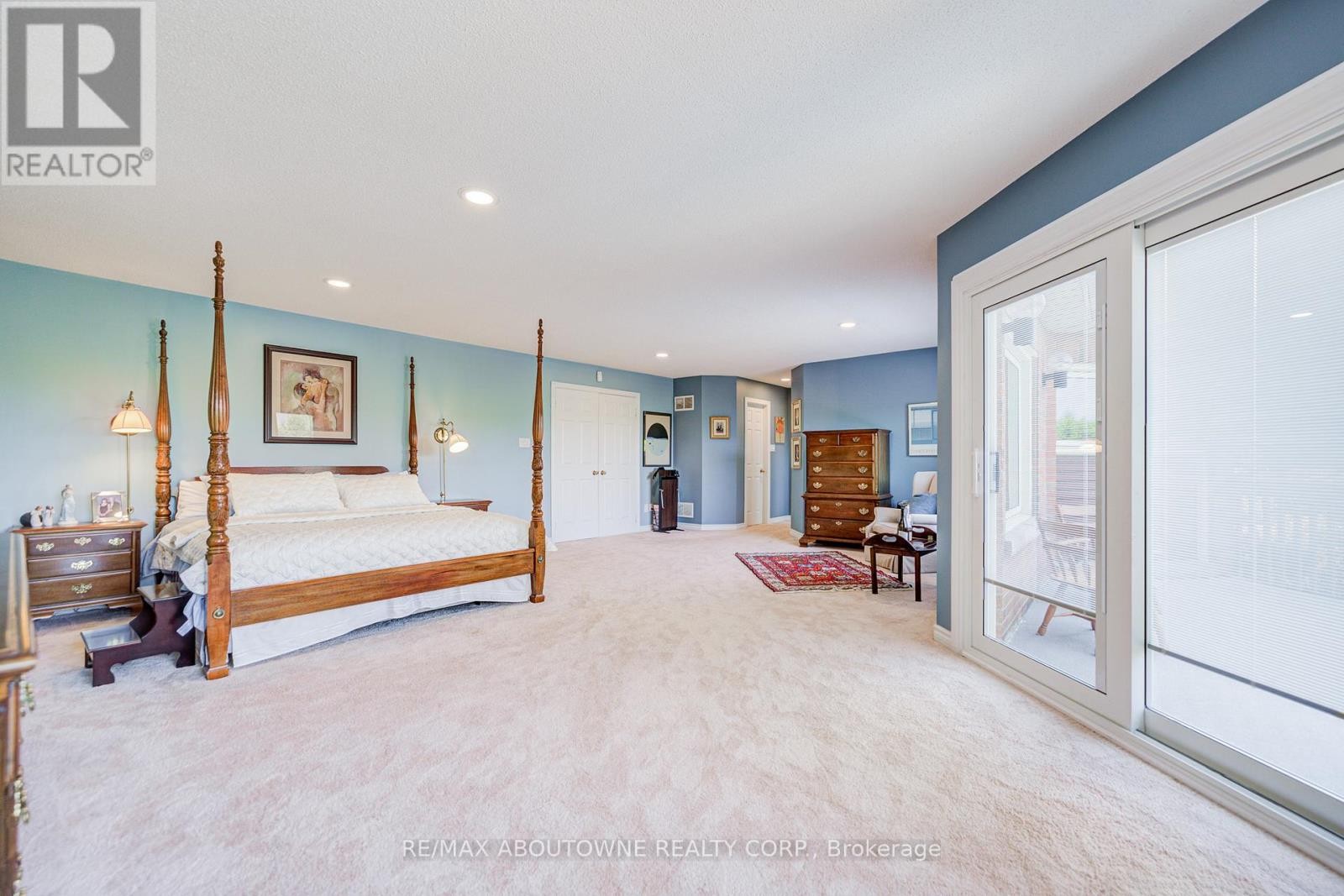 












1471 THE LINKS DRIVE

,
Oakville (GA Glen Abbey),




Ontario
L6M2P2

