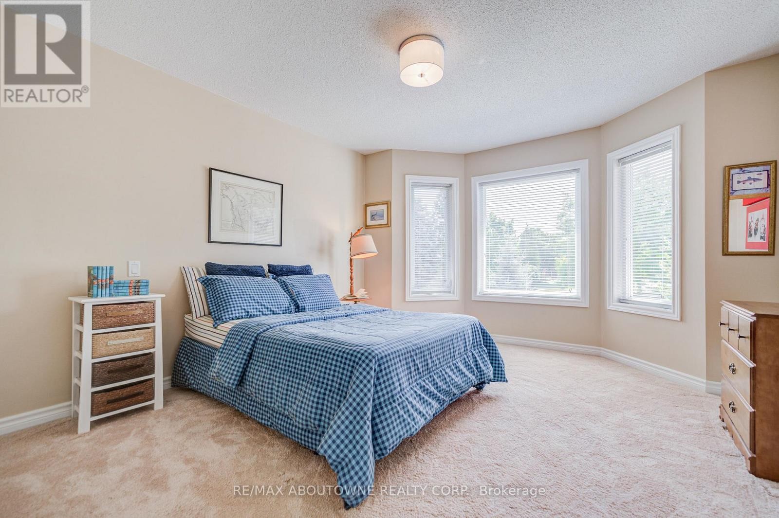












1471 THE LINKS DRIVE

,
Oakville (GA Glen Abbey),




Ontario
L6M2P2

