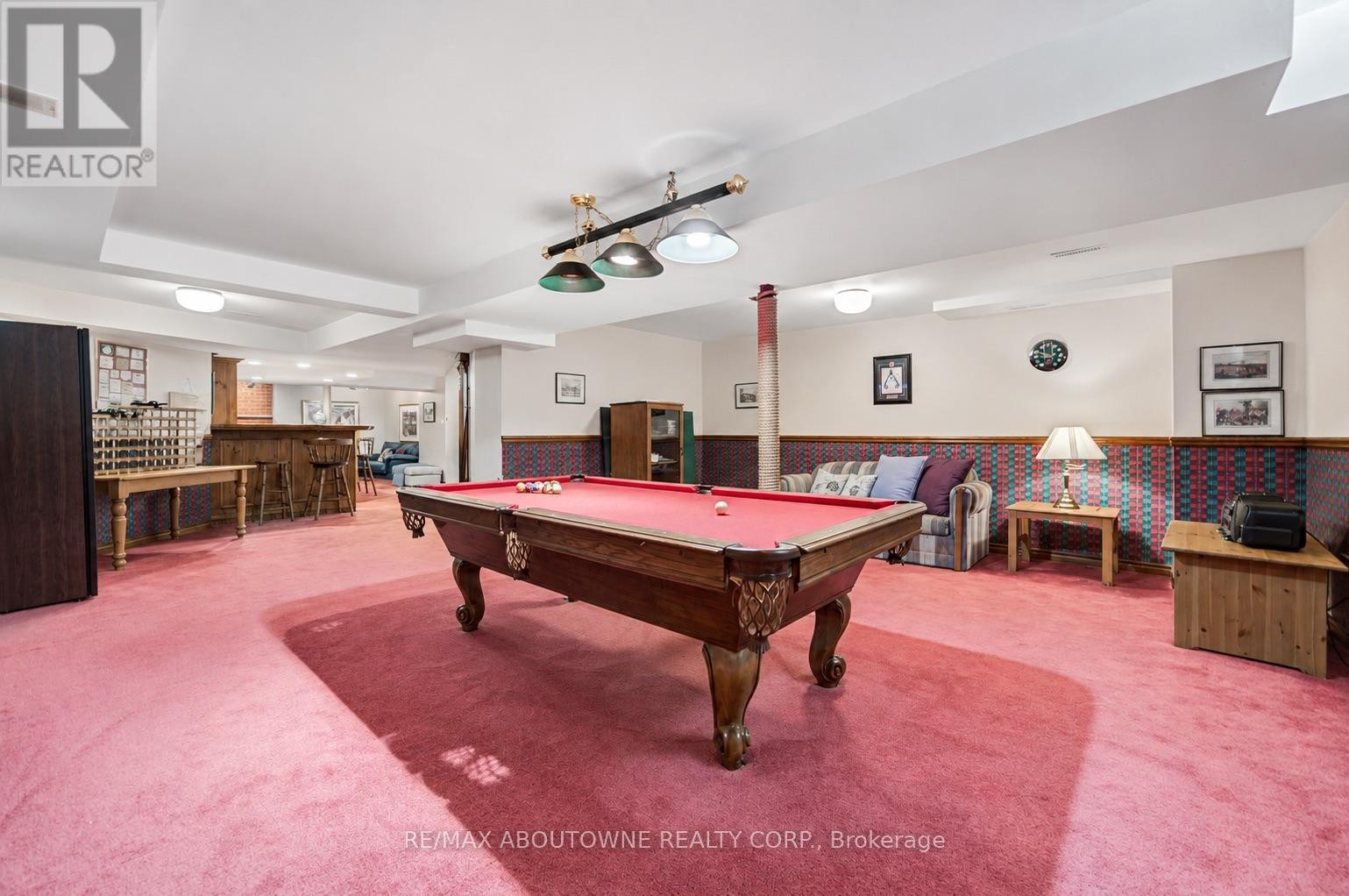 












1471 THE LINKS DRIVE

,
Oakville (GA Glen Abbey),




Ontario
L6M2P2

