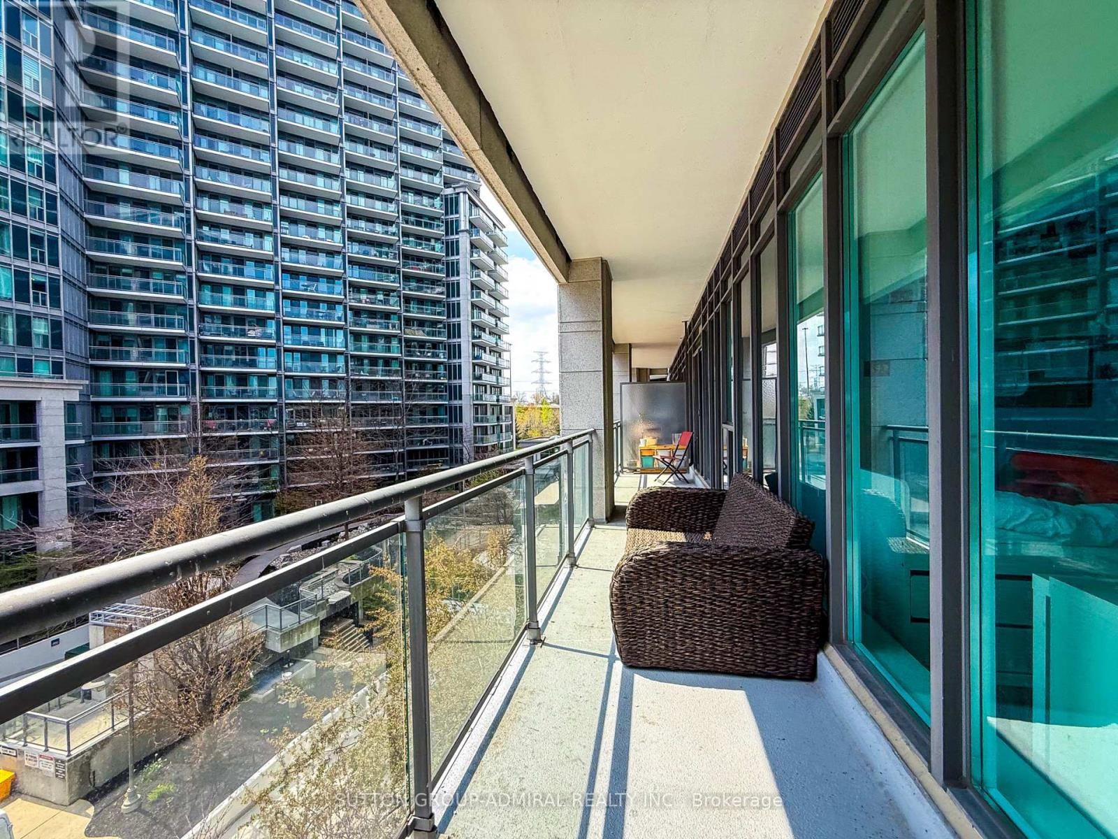 












415 - 2119 LAKE SHORE BOULEVARD W

,
Toronto (Mimico),




Ontario
M8V4E8

