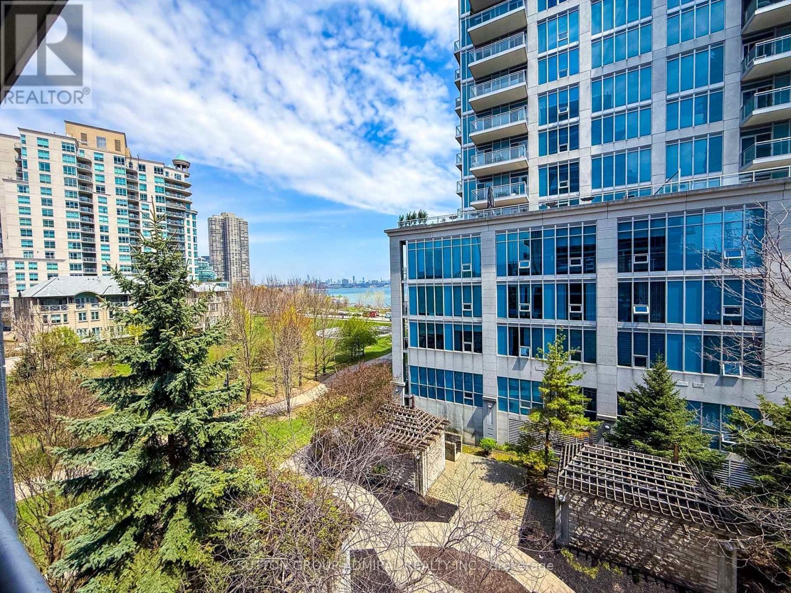 












415 - 2119 LAKE SHORE BOULEVARD W

,
Toronto (Mimico),




Ontario
M8V4E8

