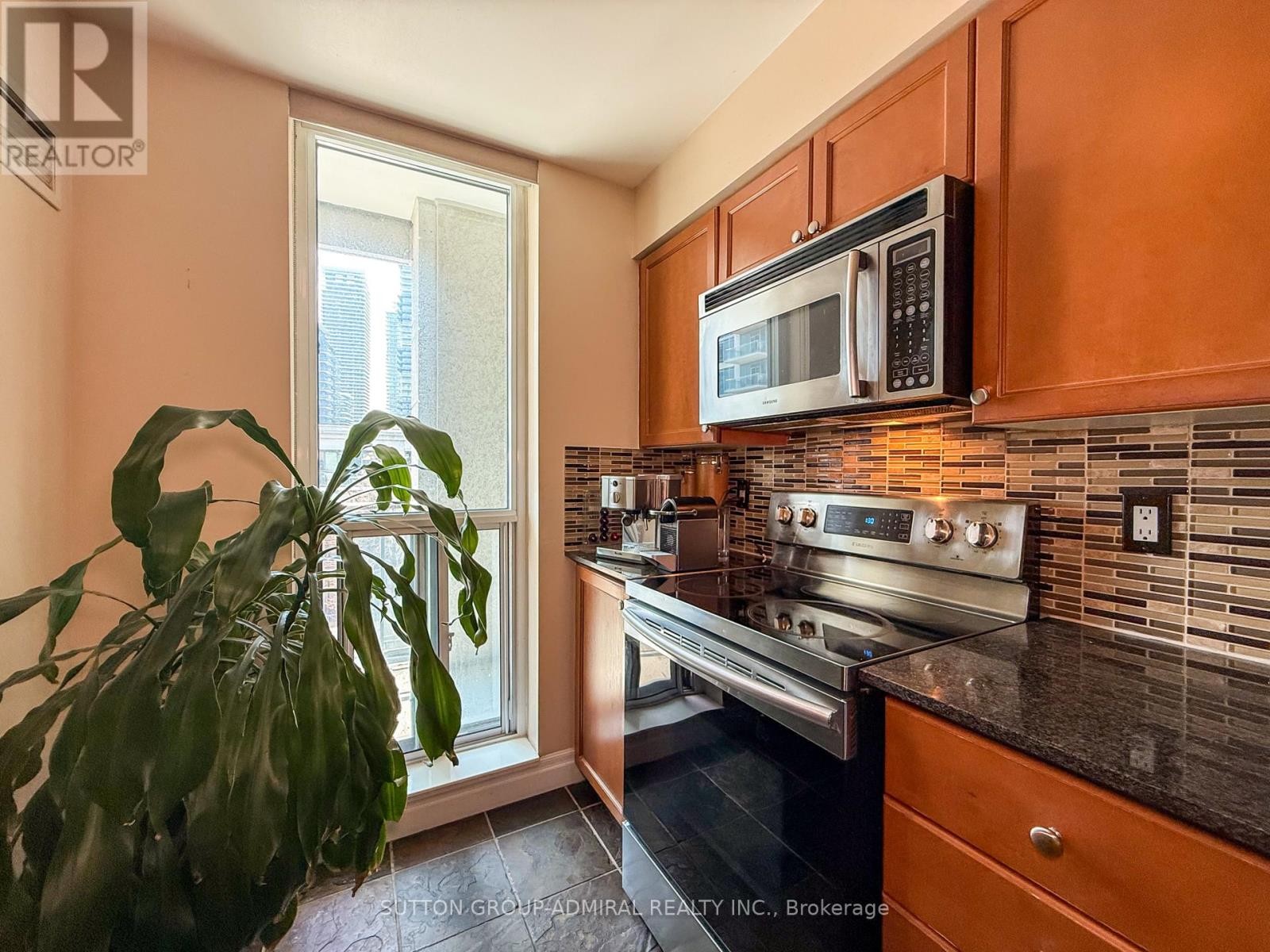 












415 - 2119 LAKE SHORE BOULEVARD W

,
Toronto (Mimico),




Ontario
M8V4E8

