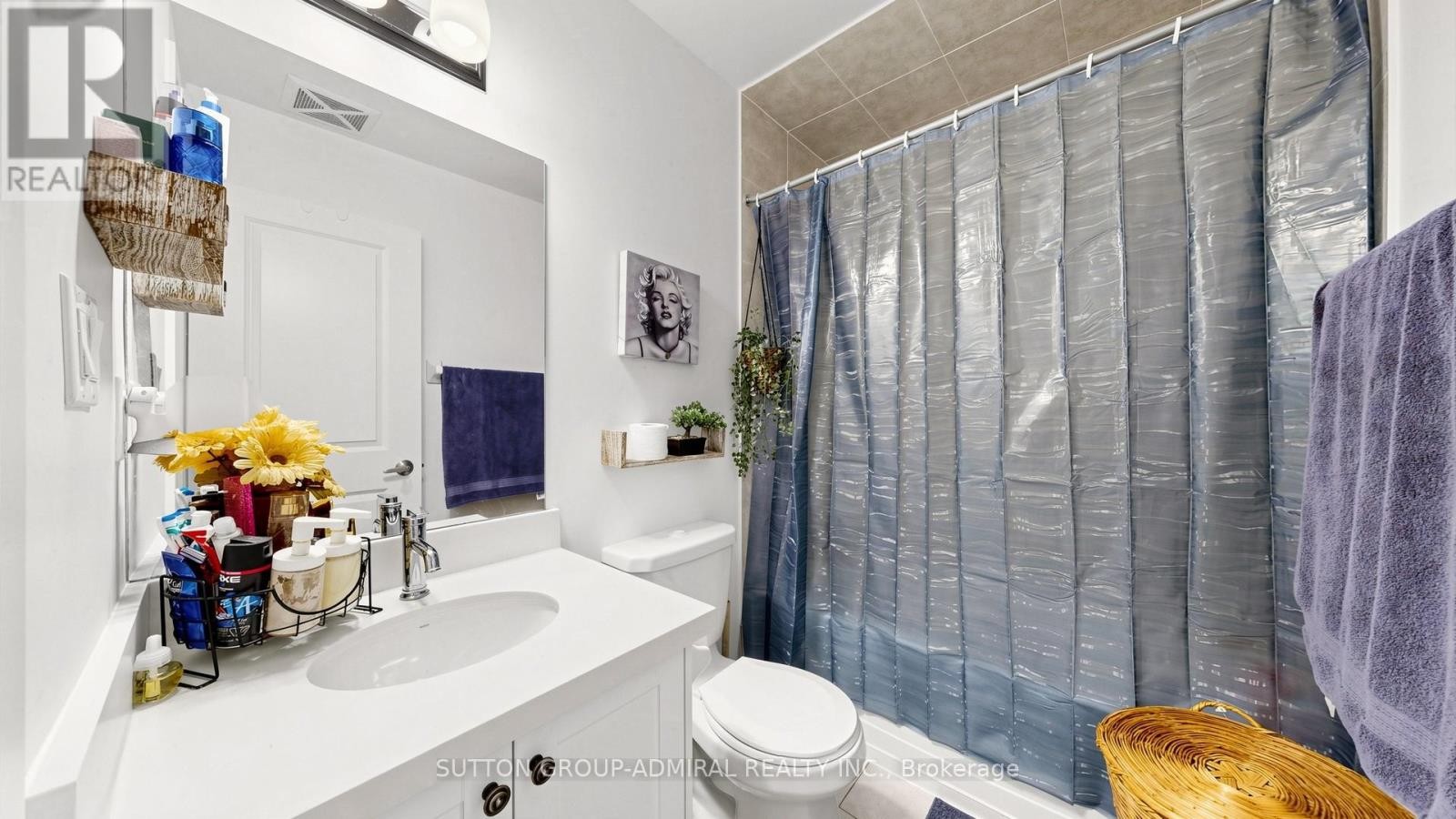 












14 - 869 WILSON AVENUE

,
Toronto (Downsview-Roding-CFB),




Ontario
M3K0A4

