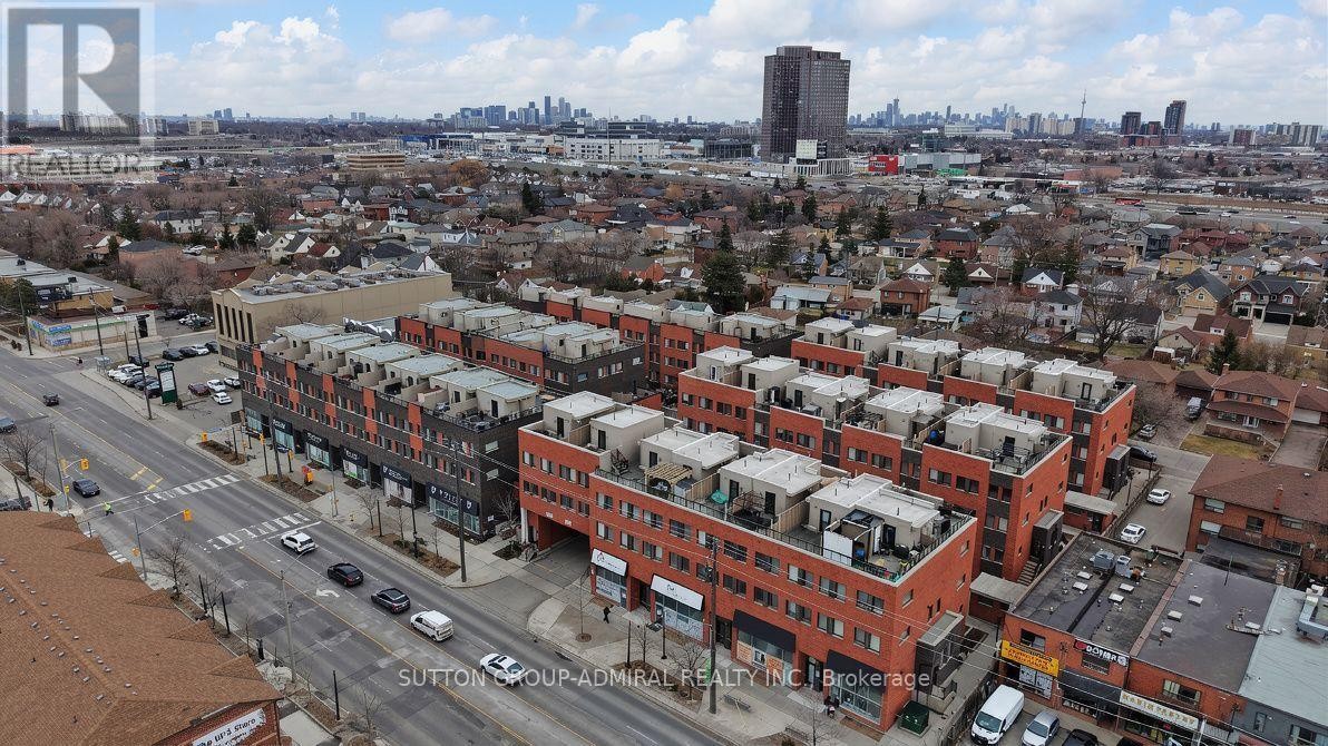 












14 - 869 WILSON AVENUE

,
Toronto (Downsview-Roding-CFB),




Ontario
M3K0A4

