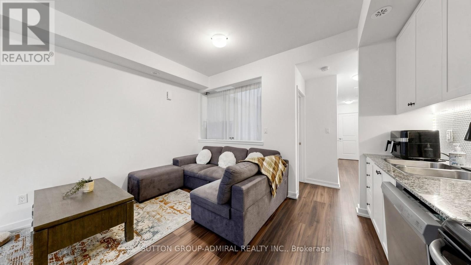 












14 - 869 WILSON AVENUE

,
Toronto (Downsview-Roding-CFB),




Ontario
M3K0A4

