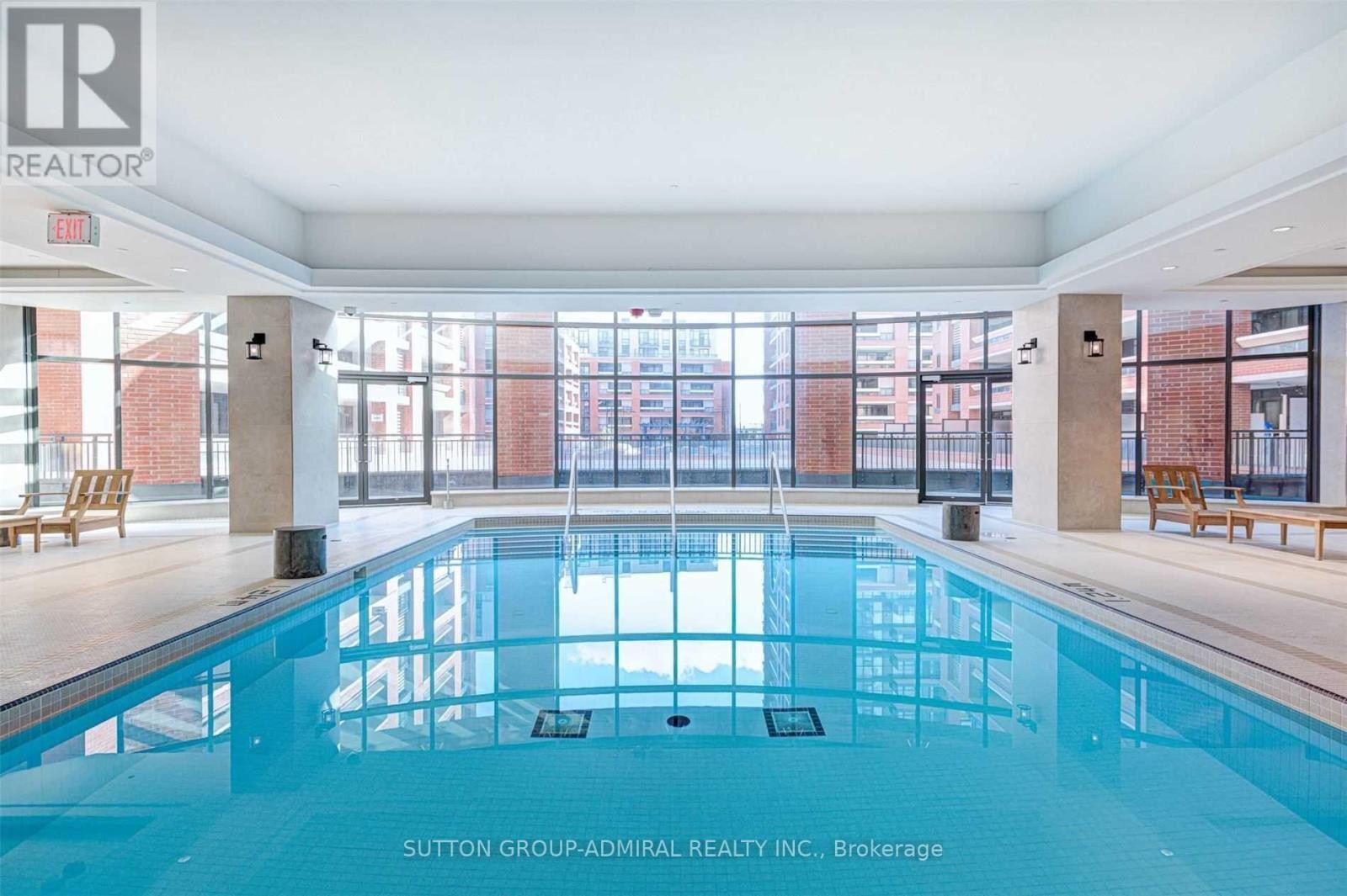 












2911 - 830 LAWRENCE AVENUE W

,
Toronto (Yorkdale-Glen Park),




Ontario
M6A0B6


