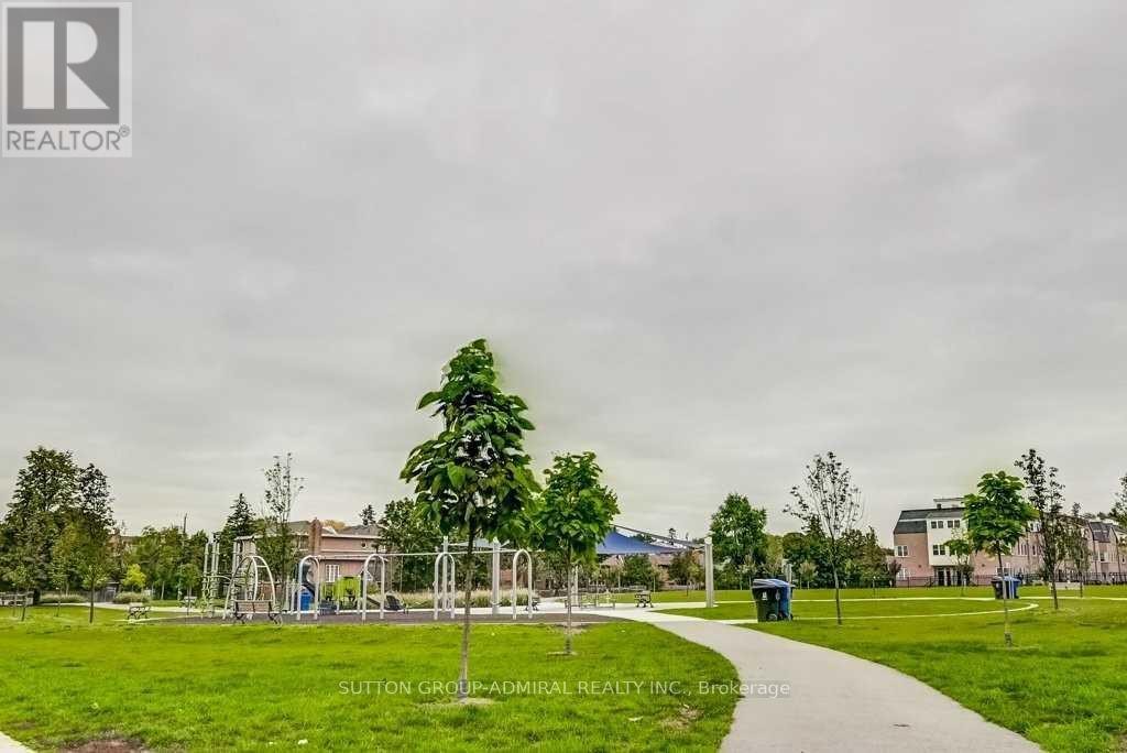 












2911 - 830 LAWRENCE AVENUE W

,
Toronto (Yorkdale-Glen Park),




Ontario
M6A0B6

