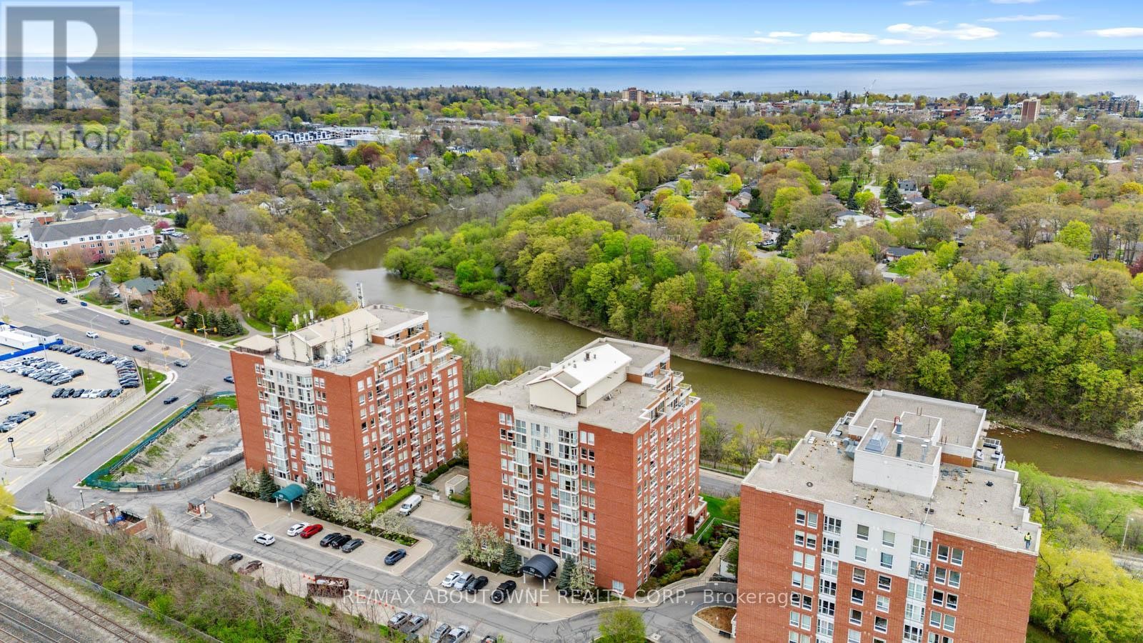 












703 - 50 OLD MILL ROAD

,
Oakville (OO Old Oakville),




Ontario
L6J7W1

