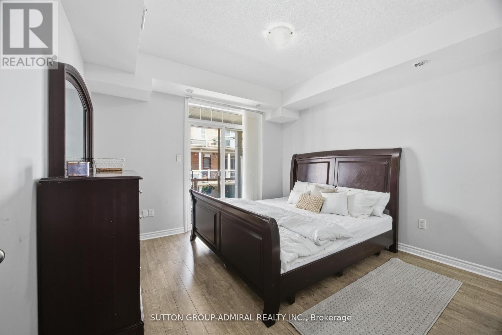 












56 - 180 HOWDEN BOULEVARD

,
Brampton (Westgate),




Ontario
L6S0E6

