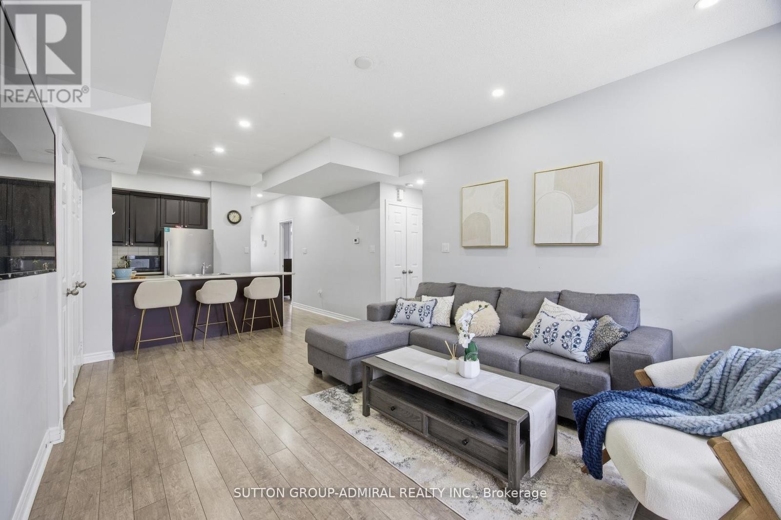 












56 - 180 HOWDEN BOULEVARD

,
Brampton (Westgate),




Ontario
L6S0E6

