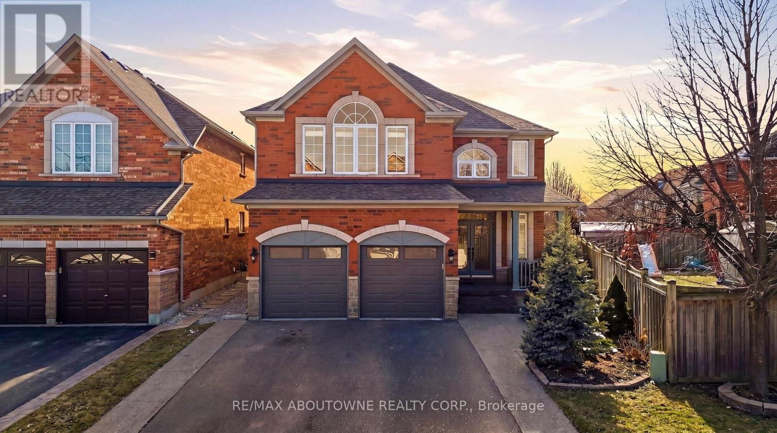 












2070 WILLHAVEN TRAIL

,
Oakville (WM Westmount),




Ontario
L6M5G3

