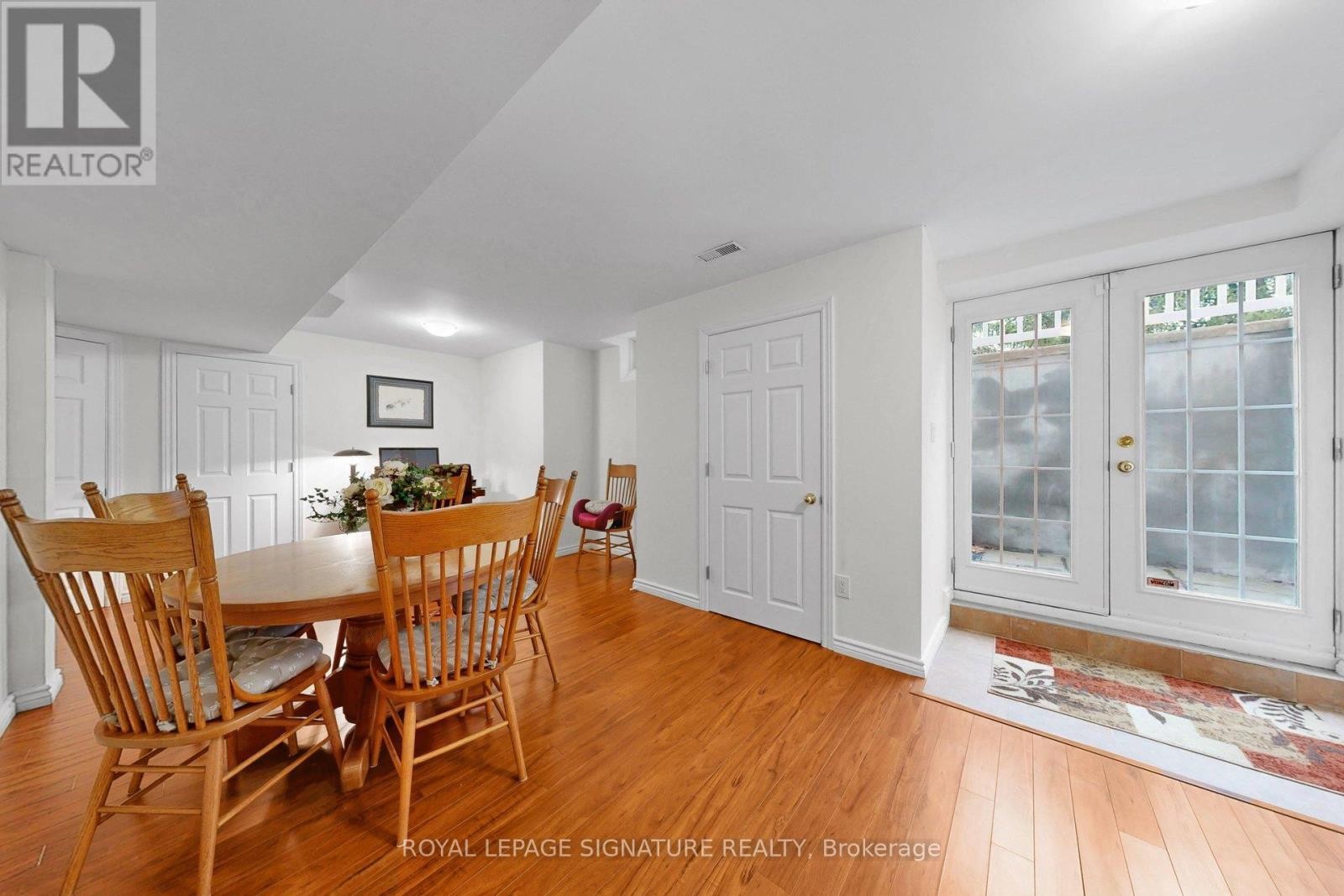 












1590 HALLSTONE ROAD

,
Brampton (Bram West),




Ontario
L6Y5K8

