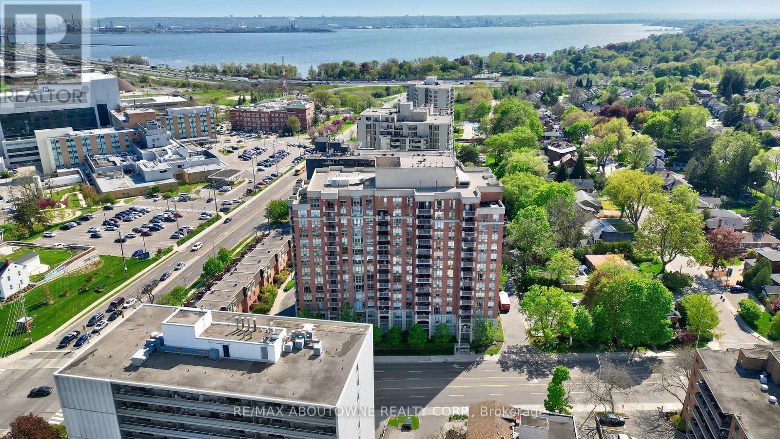 












606 - 442 MAPLE AVE. AVENUE

,
Burlington (Brant),




Ontario
L7S2L7

