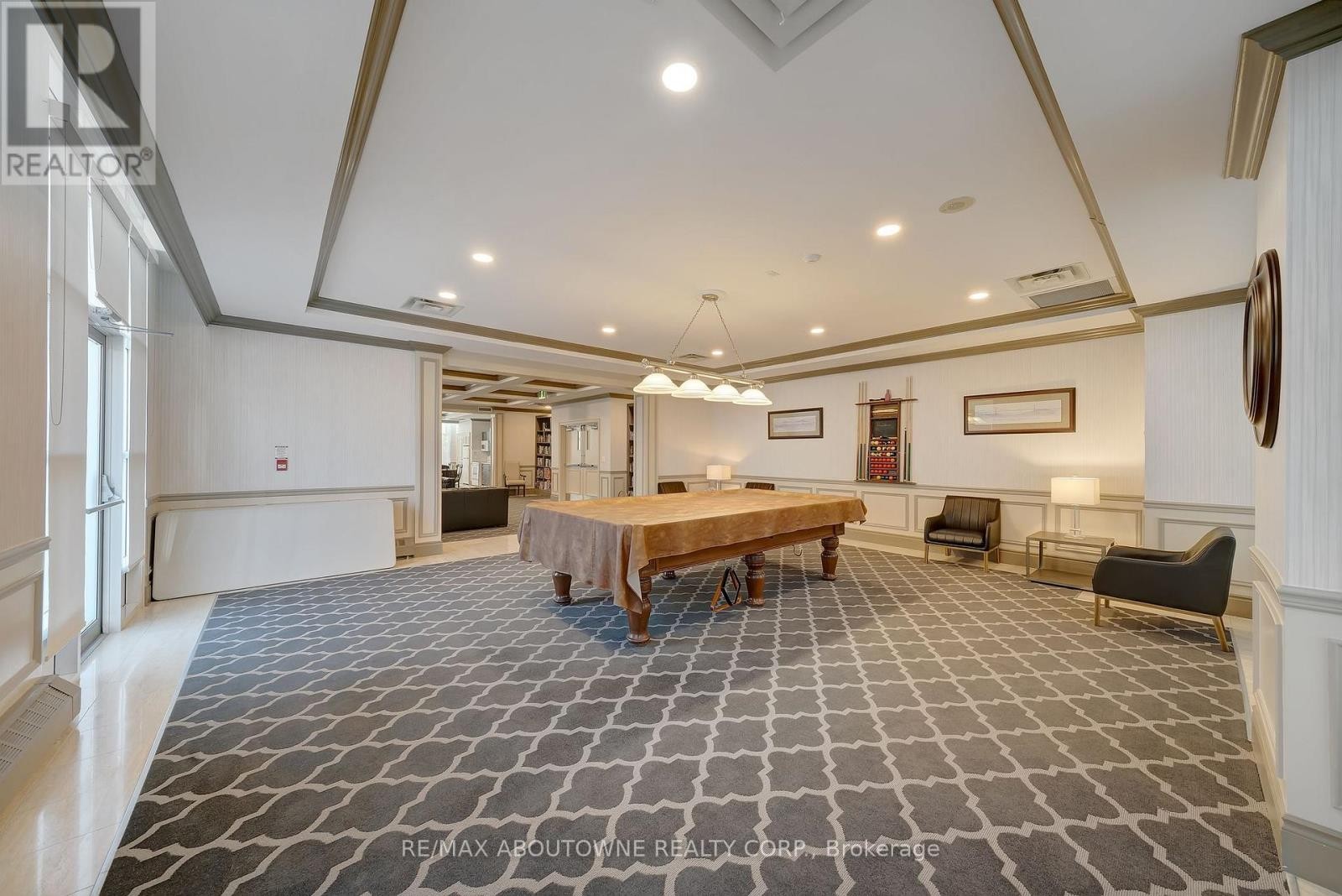 












606 - 442 MAPLE AVE. AVENUE

,
Burlington (Brant),




Ontario
L7S2L7

