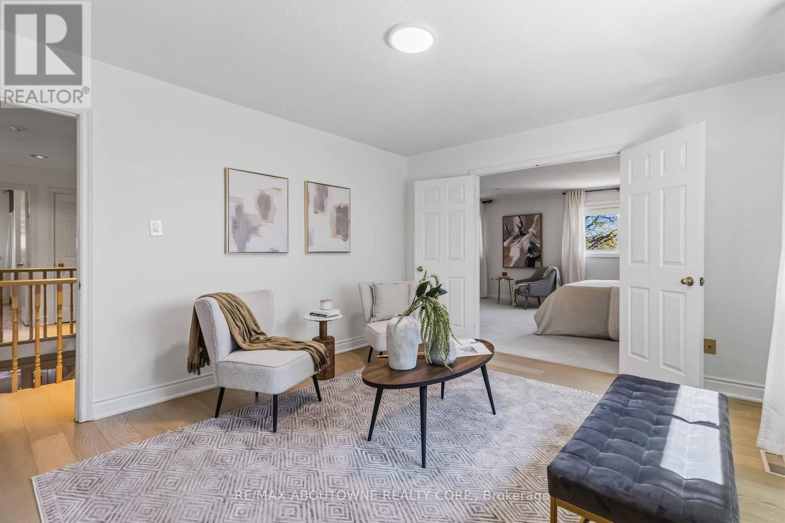 












4330 SPINNINGDALE COURT

,
Mississauga (East Credit),




Ontario
L5M3J8

