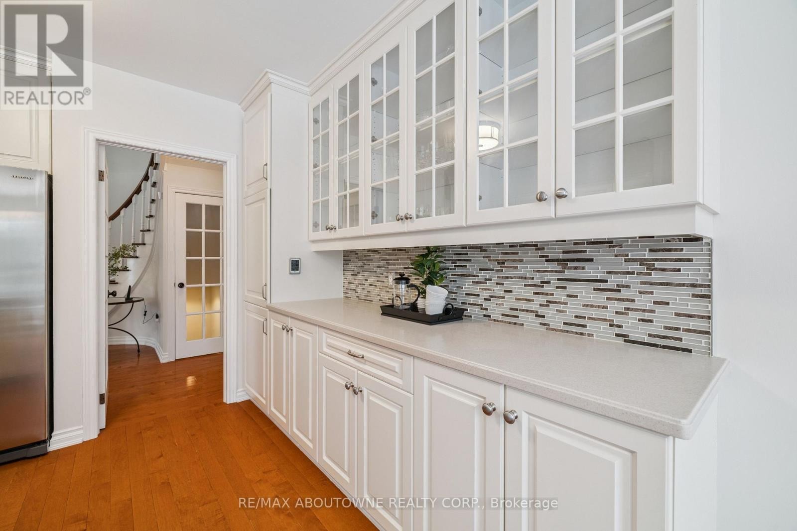 












1424 THE LINKS DRIVE

,
Oakville (GA Glen Abbey),




Ontario
L6M2N9

