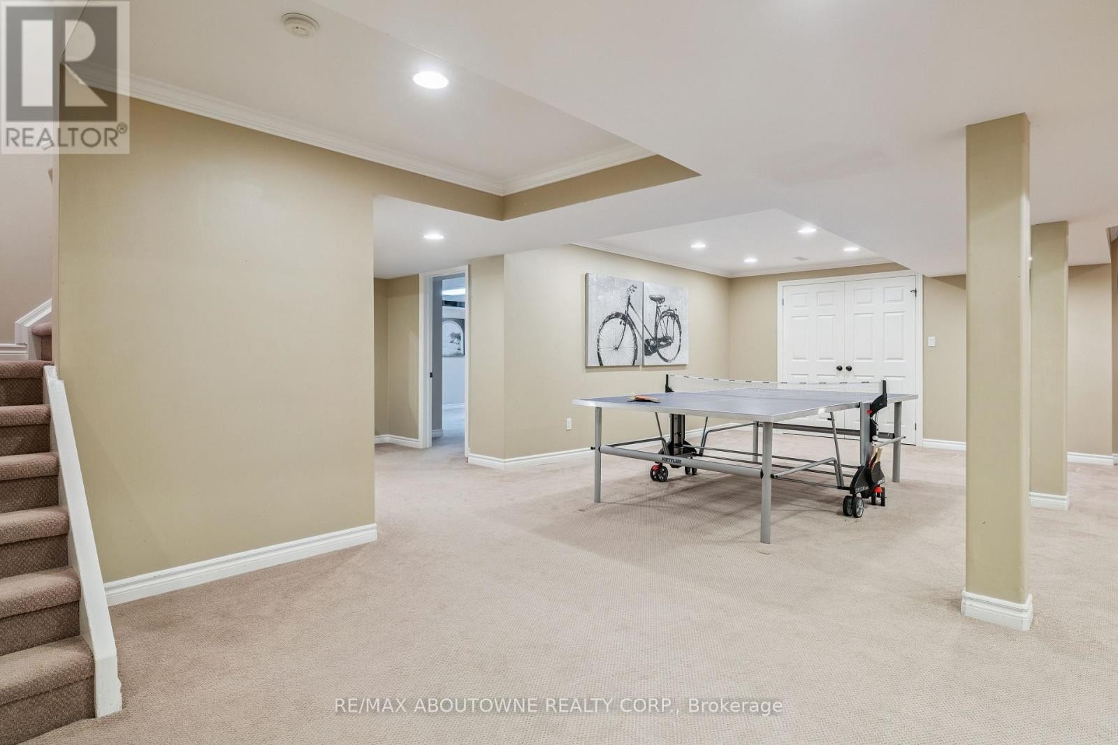 












1424 THE LINKS DRIVE

,
Oakville (GA Glen Abbey),




Ontario
L6M2N9

