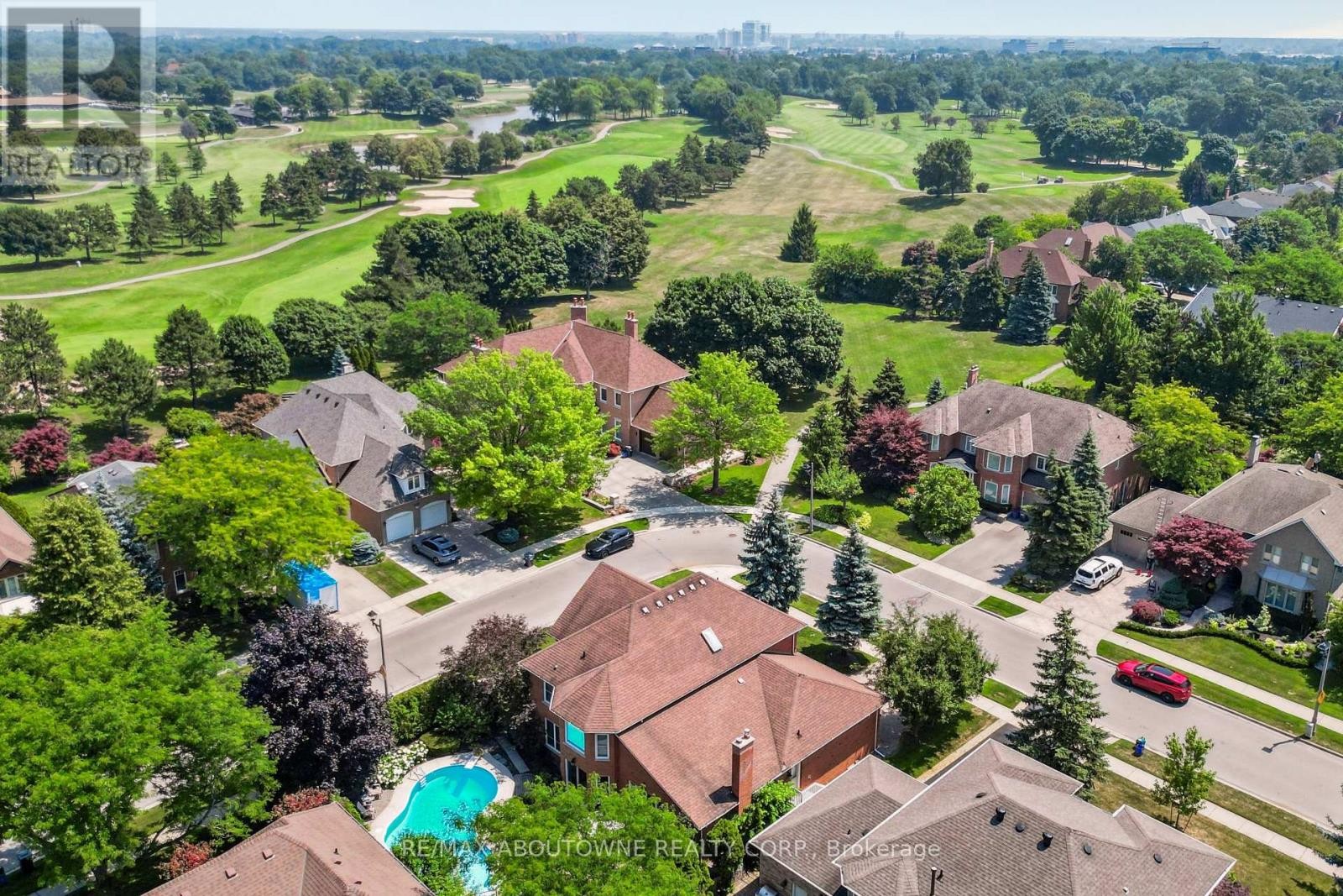 












1424 THE LINKS DRIVE

,
Oakville (GA Glen Abbey),




Ontario
L6M2N9

