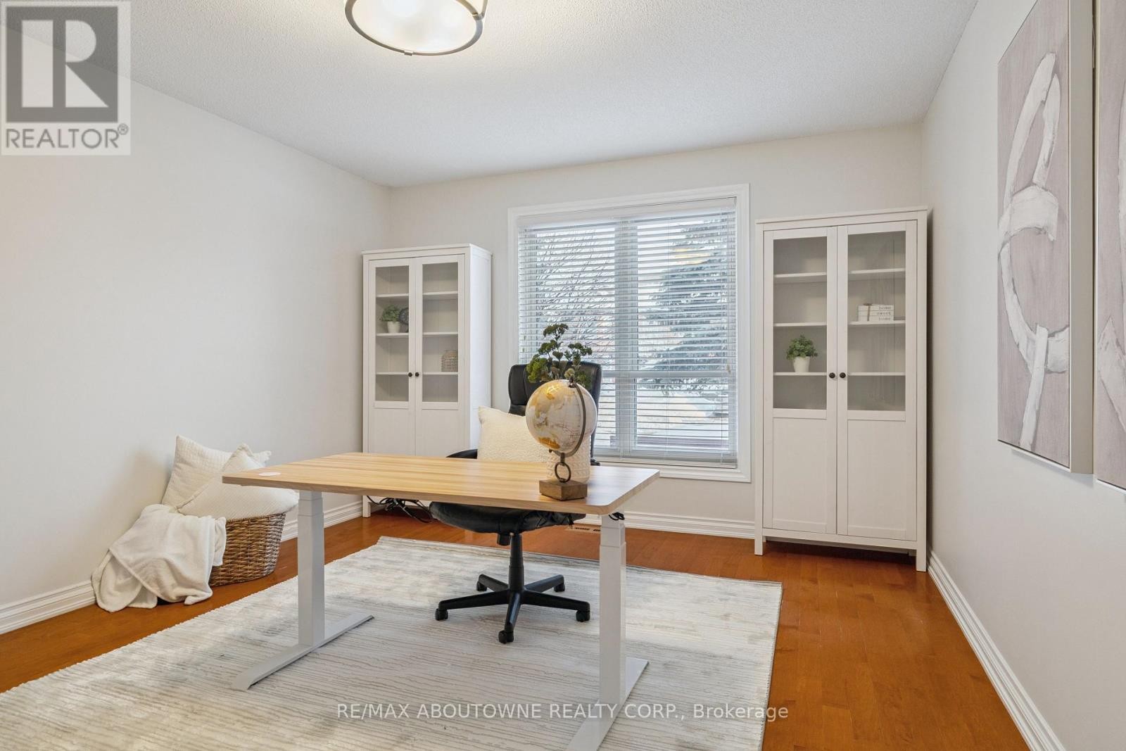 












1424 THE LINKS DRIVE

,
Oakville (GA Glen Abbey),




Ontario
L6M2N9

