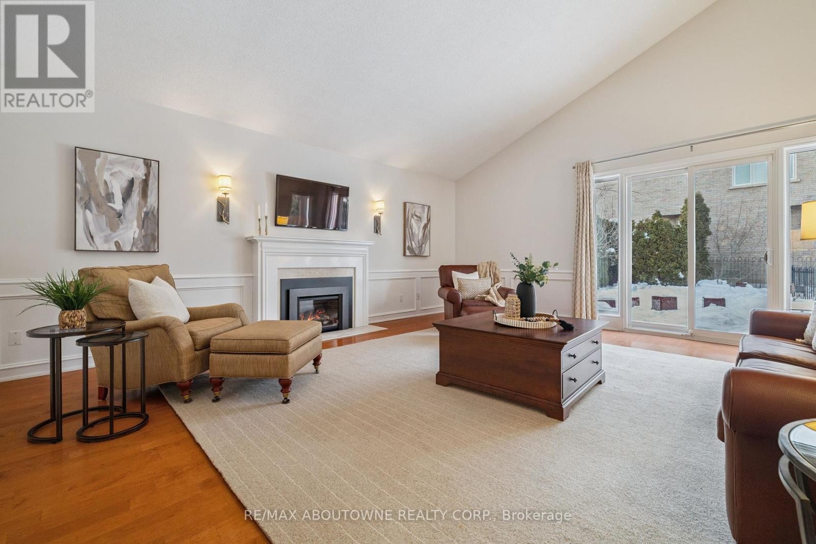 












1424 THE LINKS DRIVE

,
Oakville (GA Glen Abbey),




Ontario
L6M2N9

