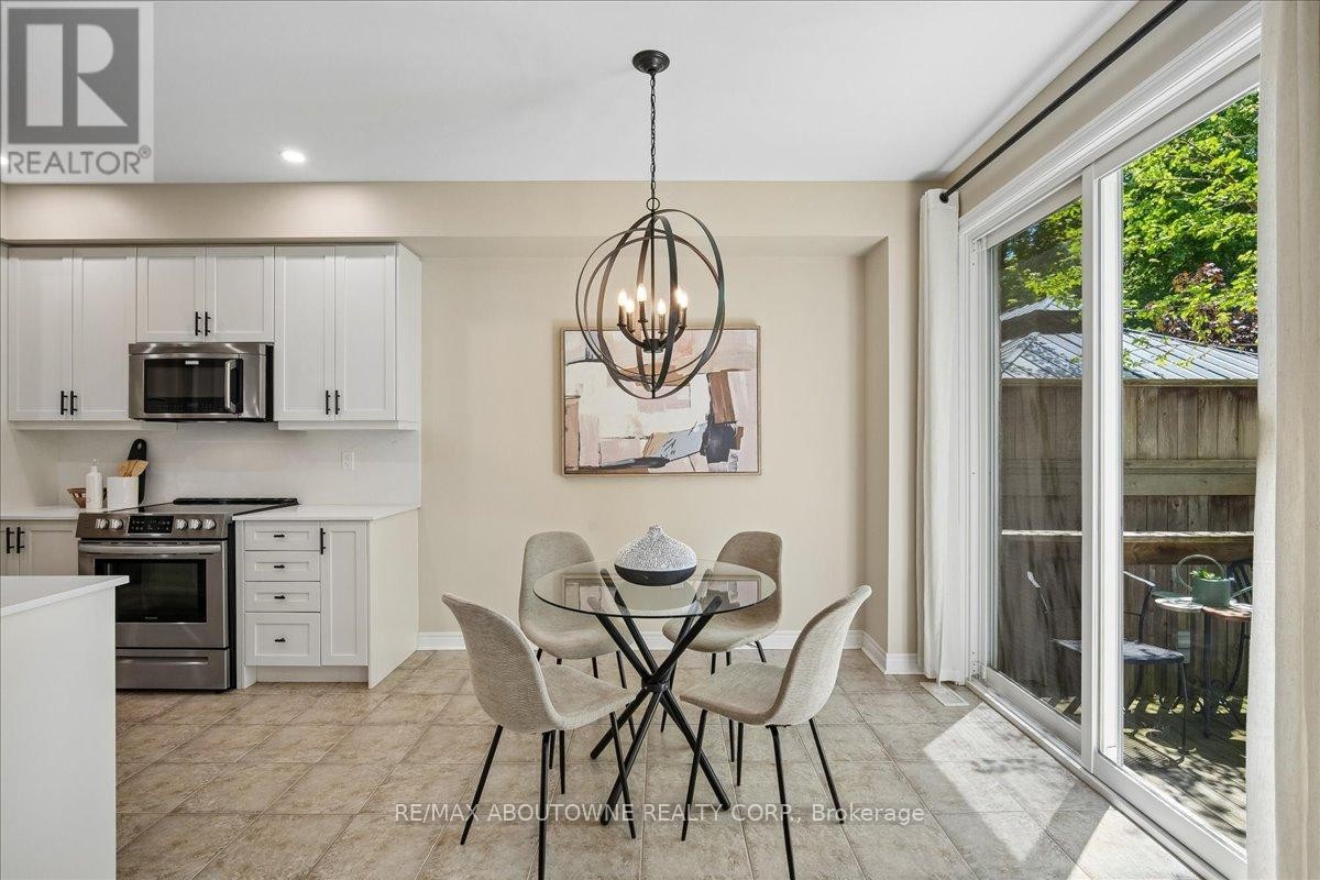 












2020 COLONEL WILLIAM PARKWAY

,
Oakville (BC Bronte Creek),




Ontario
L6M0L9

