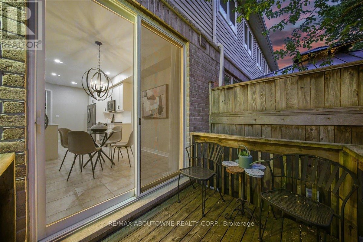 












2020 COLONEL WILLIAM PARKWAY

,
Oakville (BC Bronte Creek),




Ontario
L6M0L9

