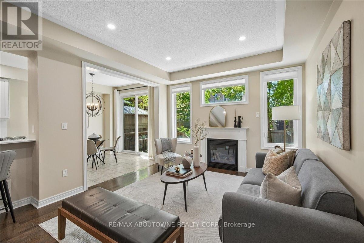 












2020 COLONEL WILLIAM PARKWAY

,
Oakville (BC Bronte Creek),




Ontario
L6M0L9

